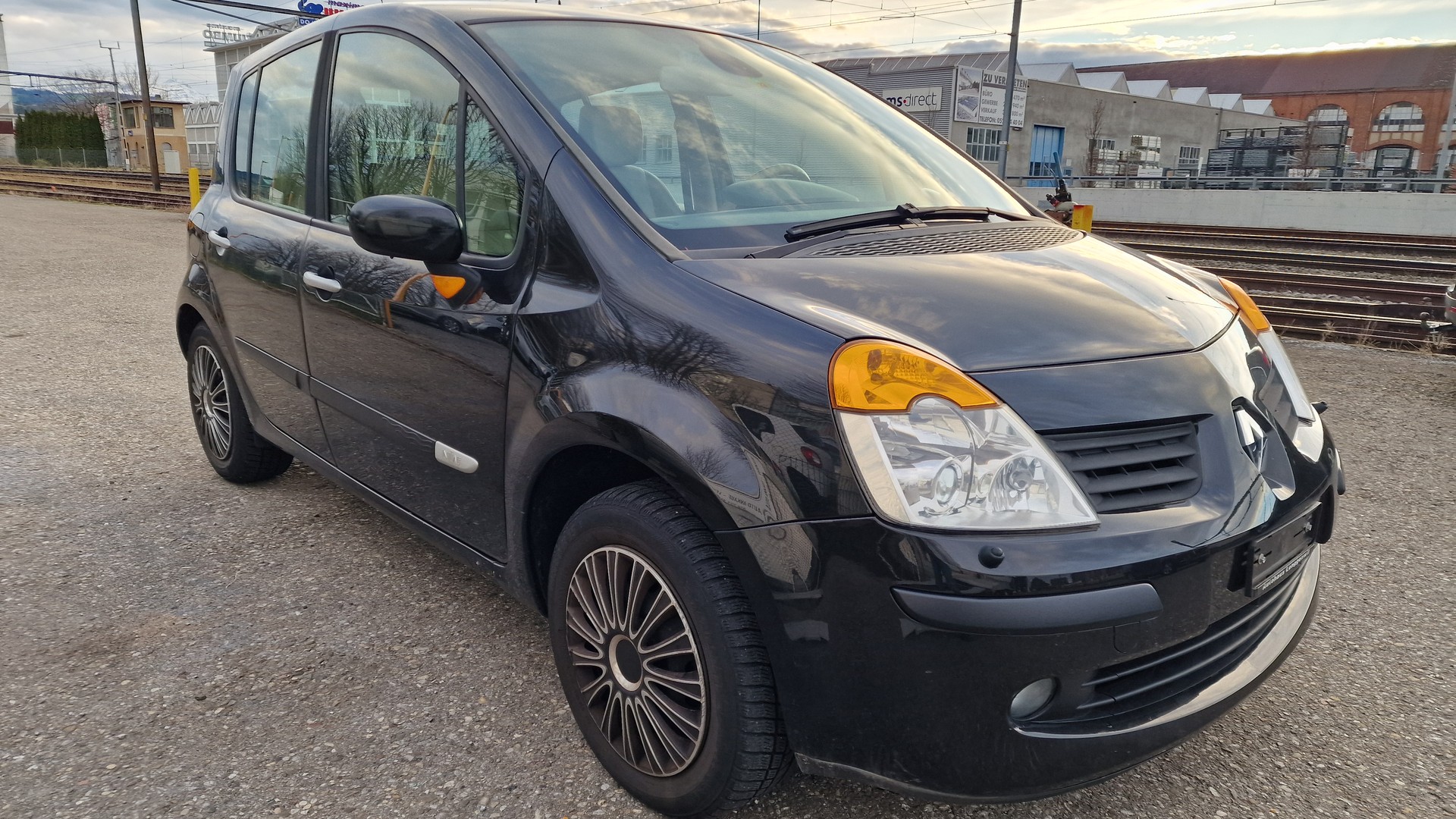 RENAULT MODUS-image-5