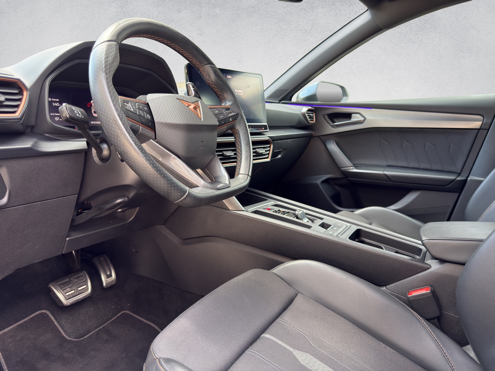 CUPRA LEON ST 2.0 TSI VZ DSG-image-13