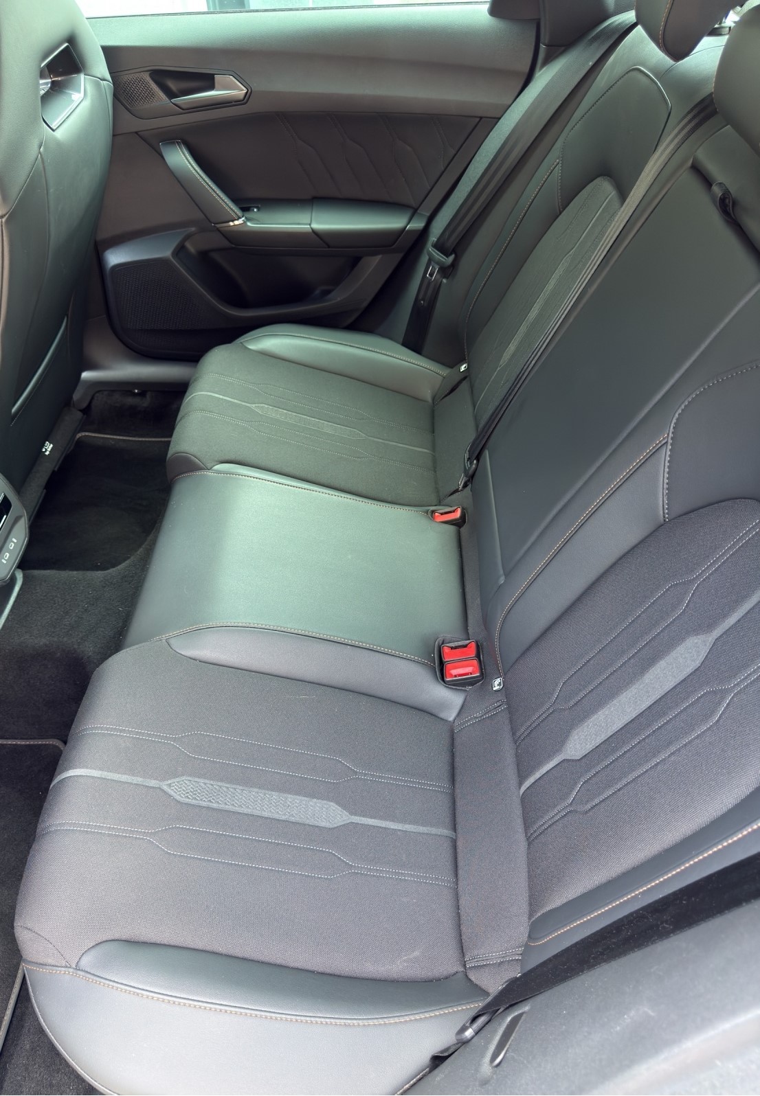 CUPRA LEON ST 2.0 TSI VZ DSG-image-16