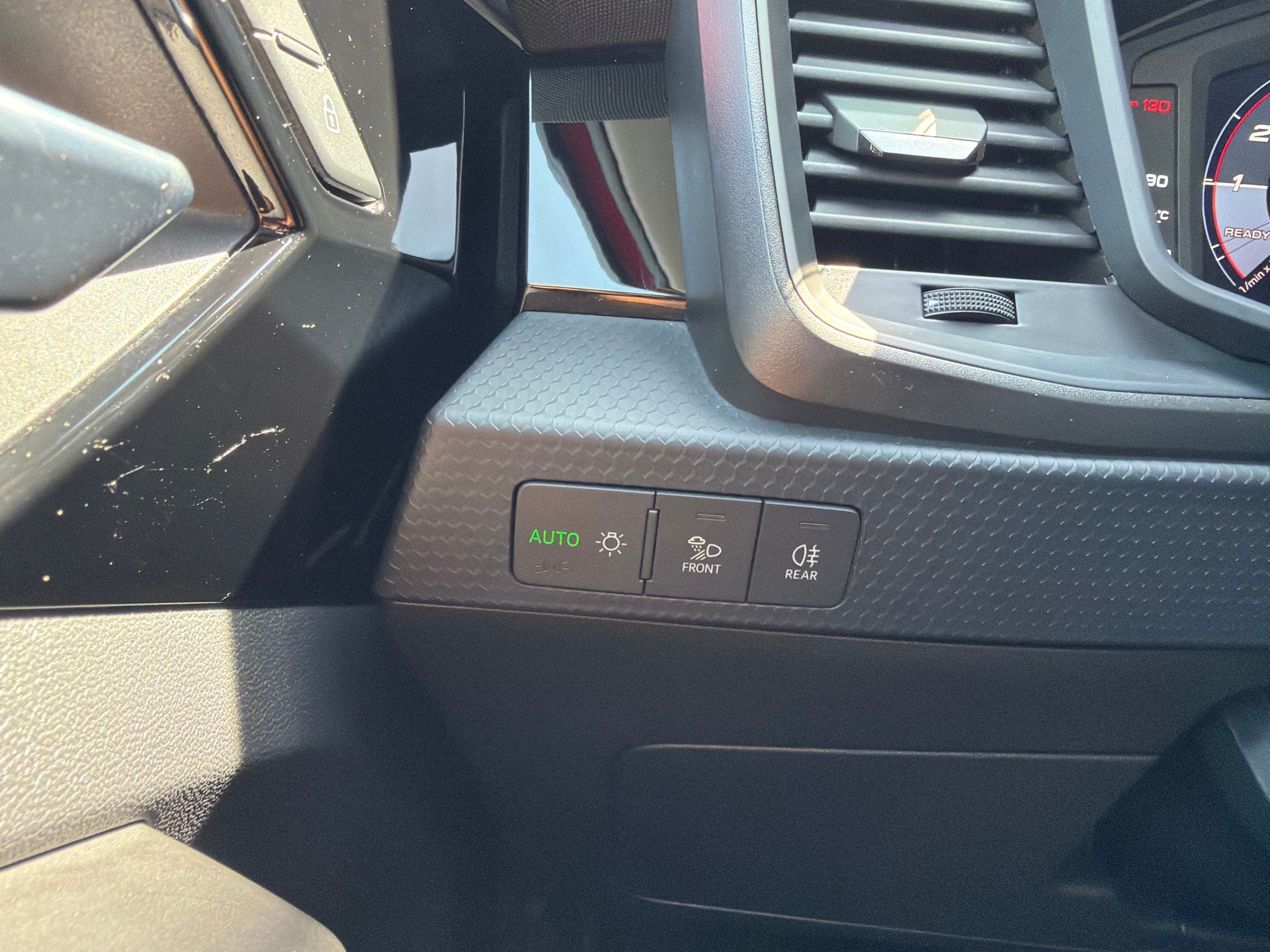 AUDI A1 Sportback 30 TFSI Attraction S-tronic-image-13