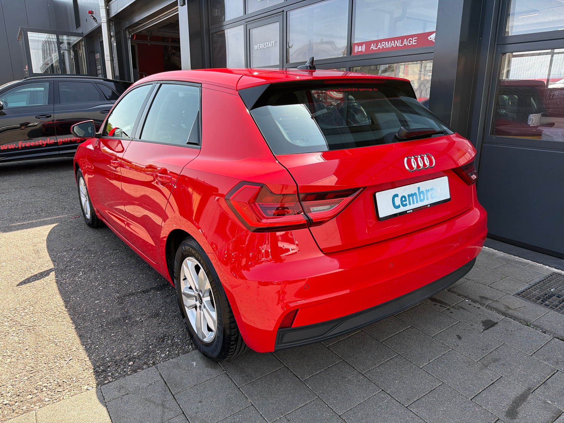 AUDI A1 Sportback 30 TFSI Attraction S-tronic-showroom-element-3