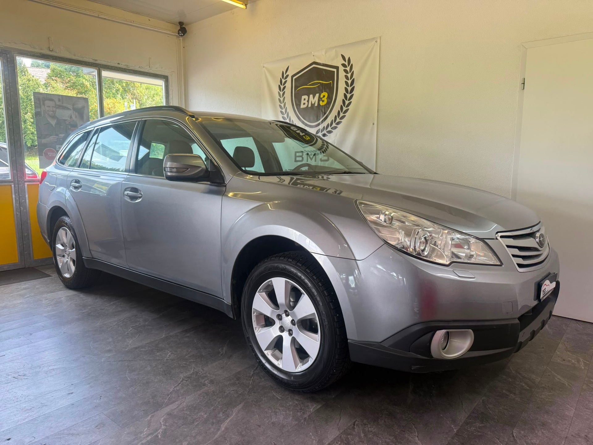 SUBARU Outback 2.5i Swiss AWD Lineartronic 1,8T AHK-image-6