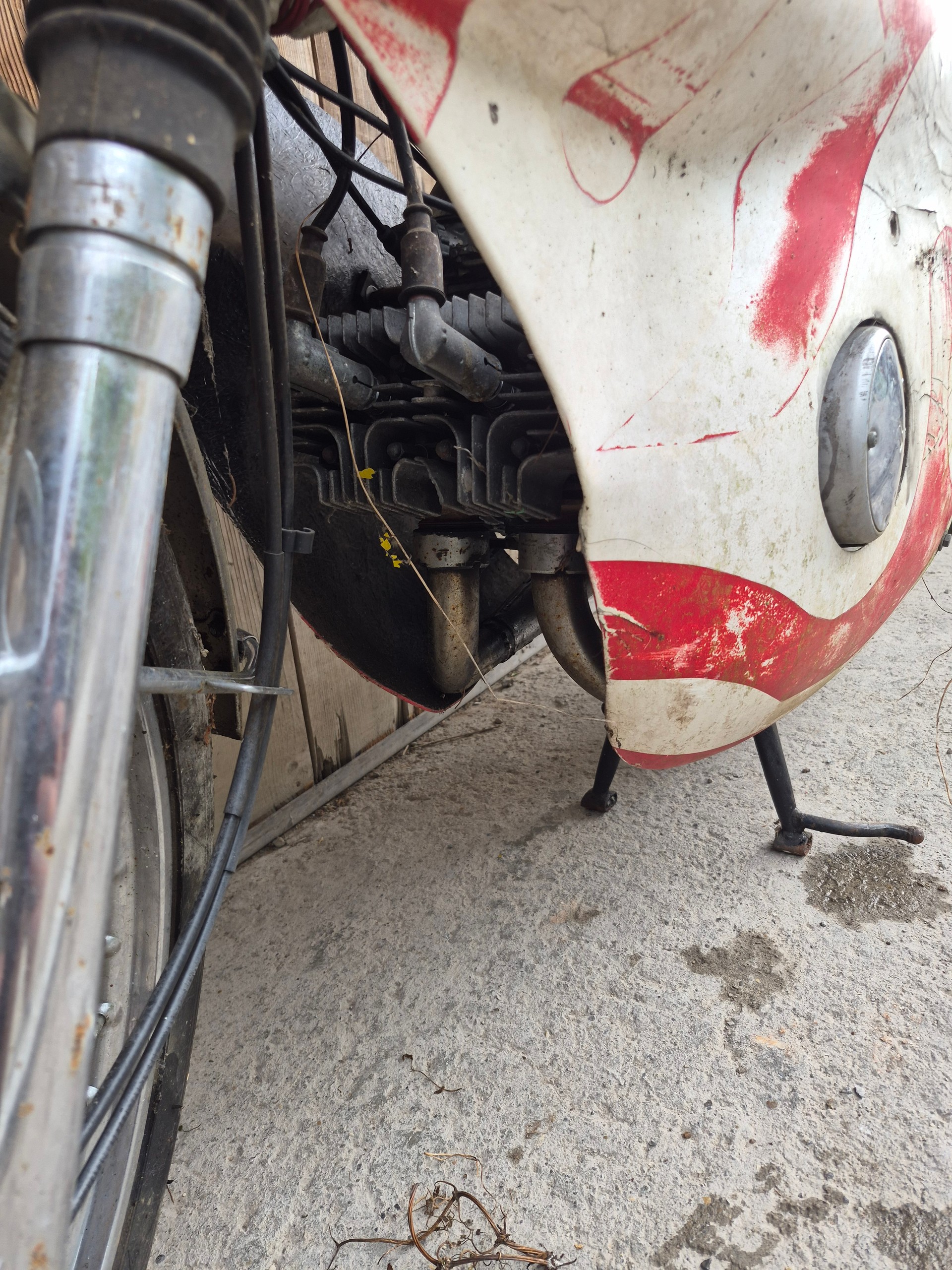 SUZUKI T125-image-3