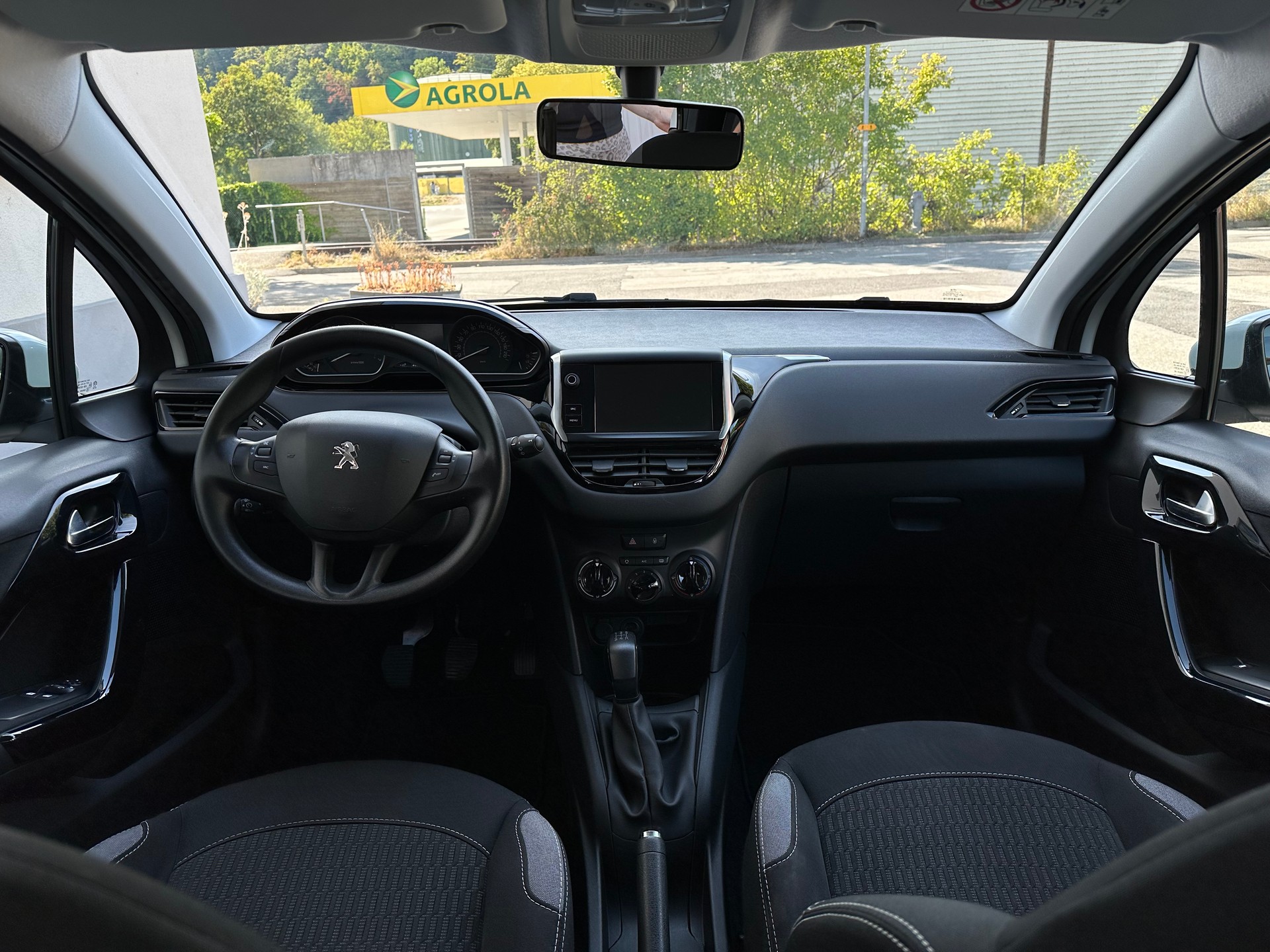 PEUGEOT 1.2 PureTech Active-image-4