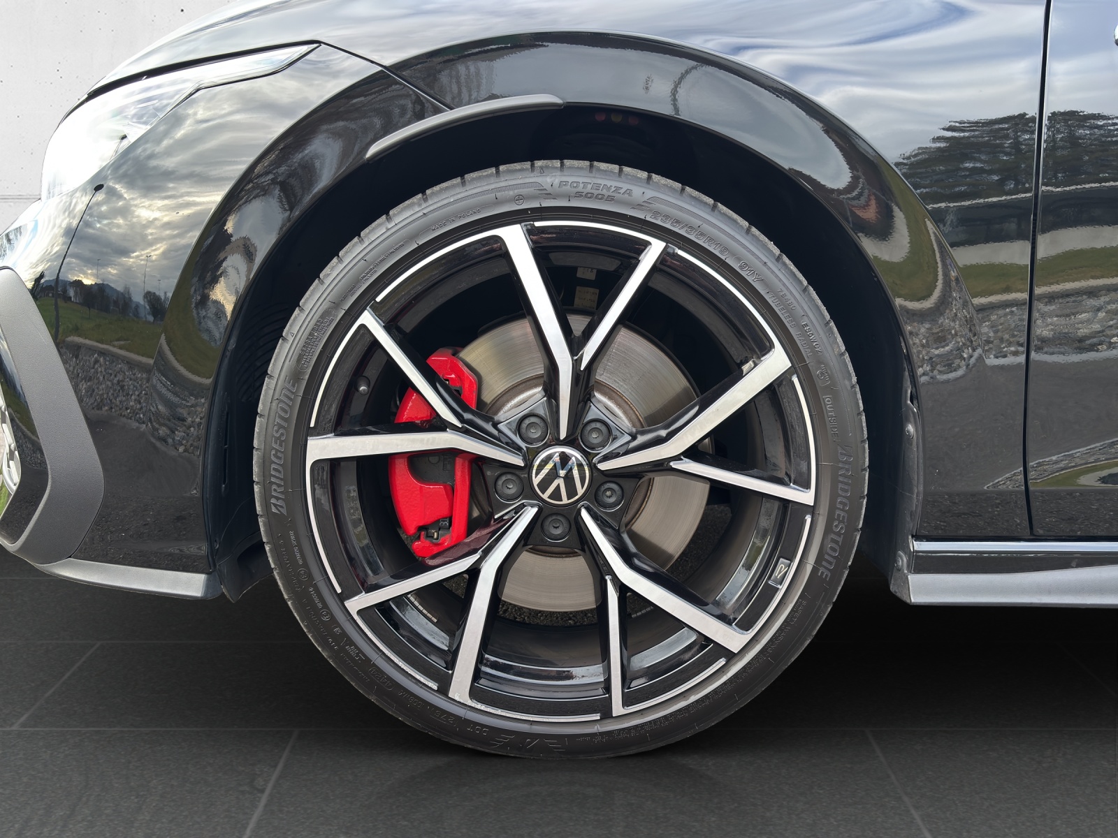 VW New Golf 2.0 TSI GTI DSG mit fortl. Werksgarantie 5 Jahre & Winterräder-image-10