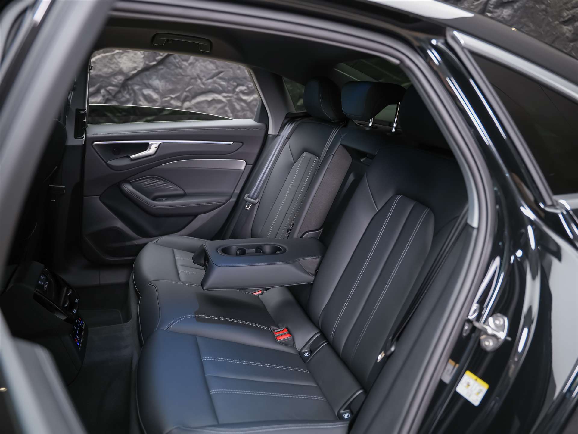 AUDI A6 Limousine S Line TDI quattro S tronic *Werksgarantie*360°*Assistenten*-image-13