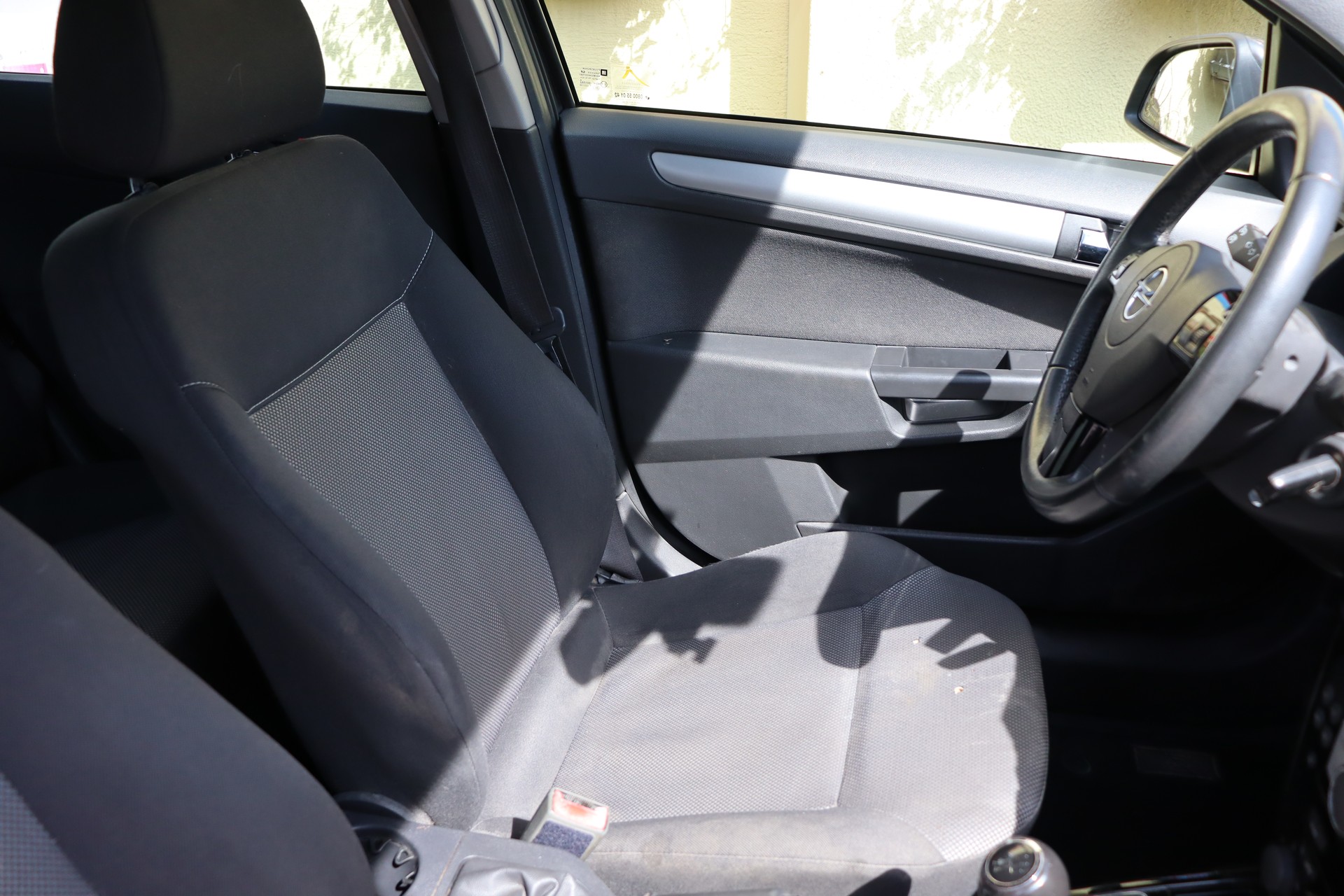 OPEL Astra Caravan 1.8i 16V-image-8