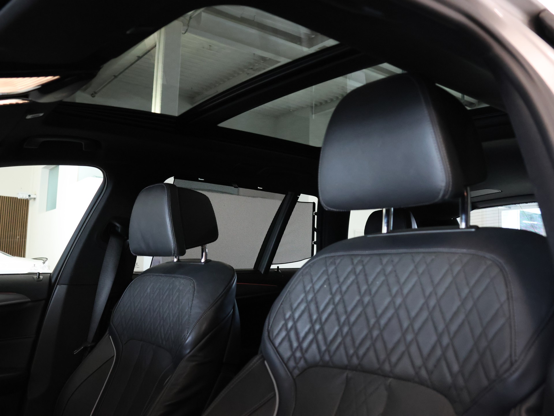 BMW M550d xDrive Touring Steptronic-image-15