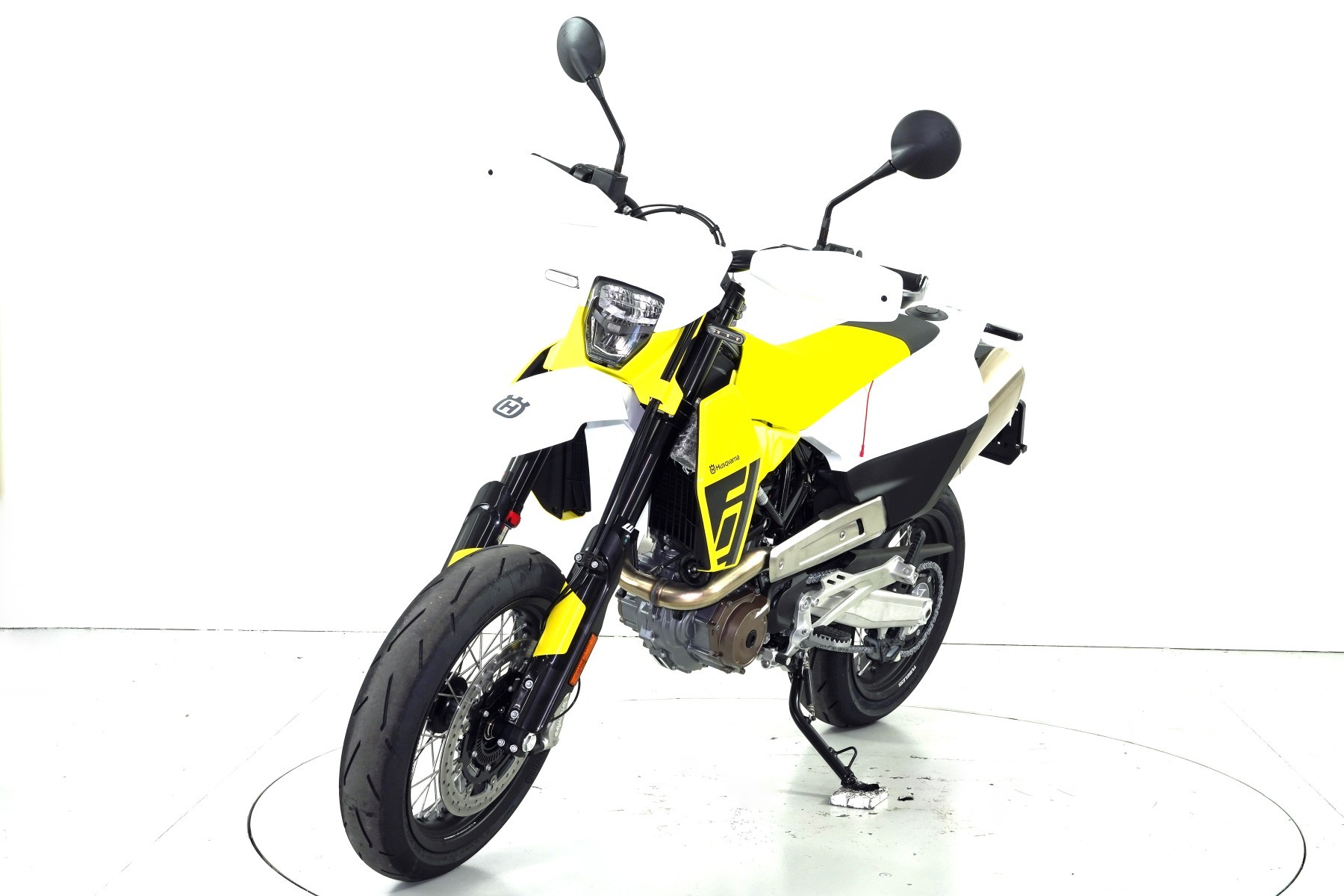 HUSQVARNA 701 Supermoto ABS-image-2