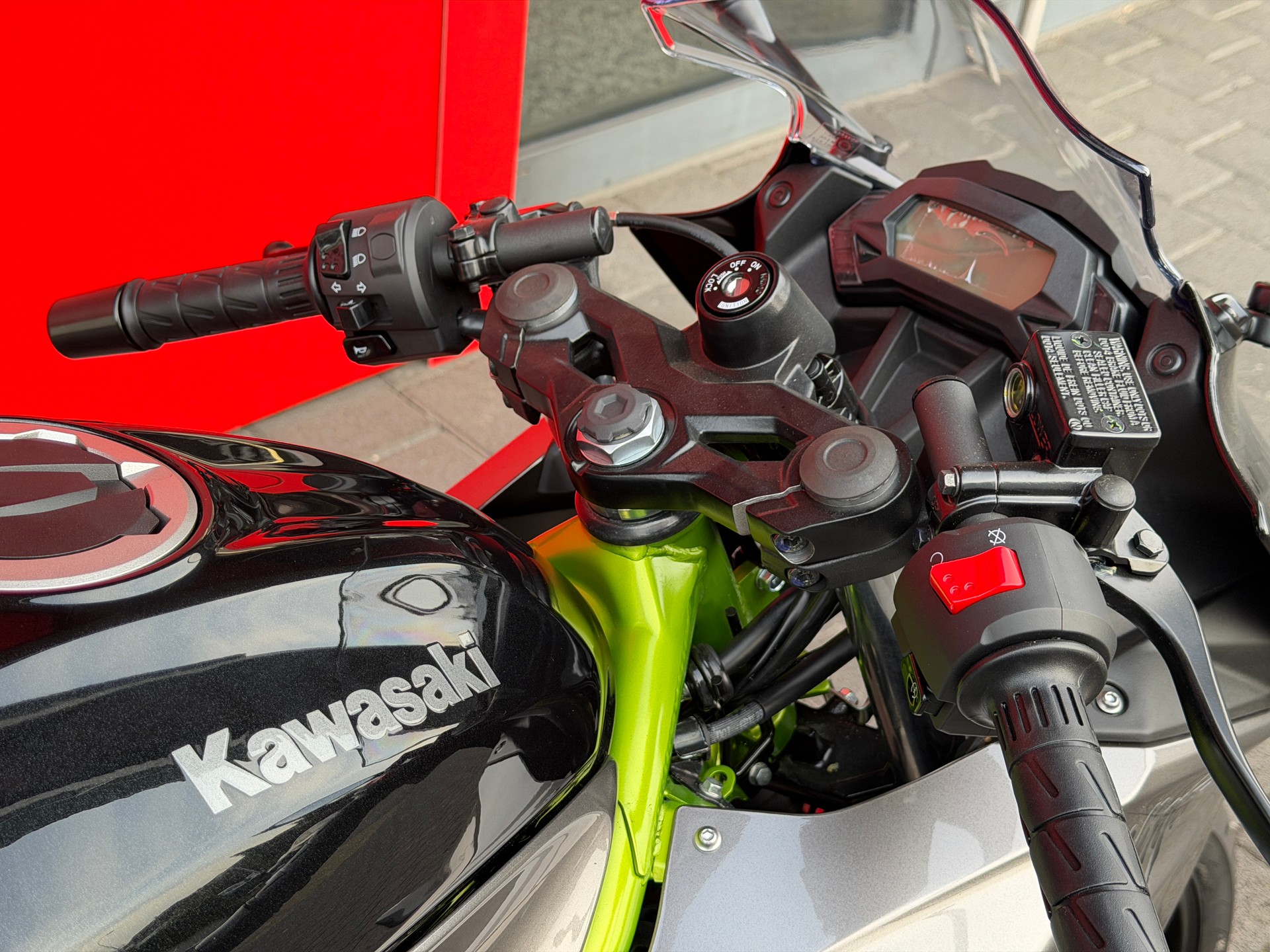 KAWASAKI Ninja 125-image-6