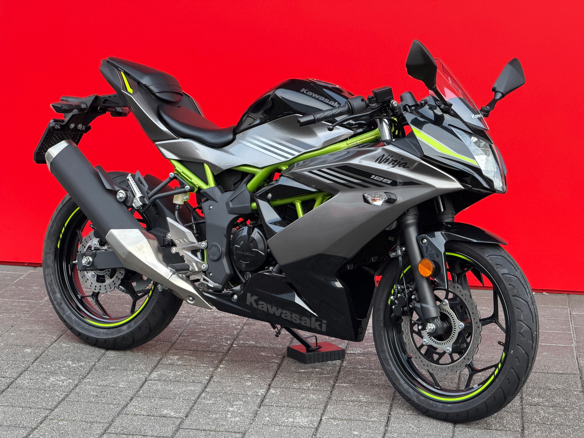 KAWASAKI Ninja 125-image-2