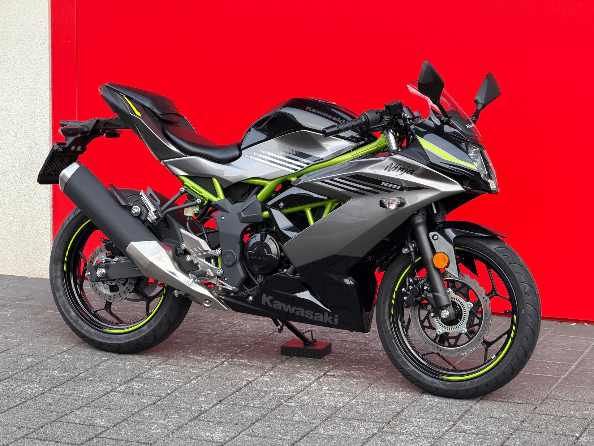 KAWASAKI Ninja 125-image-3