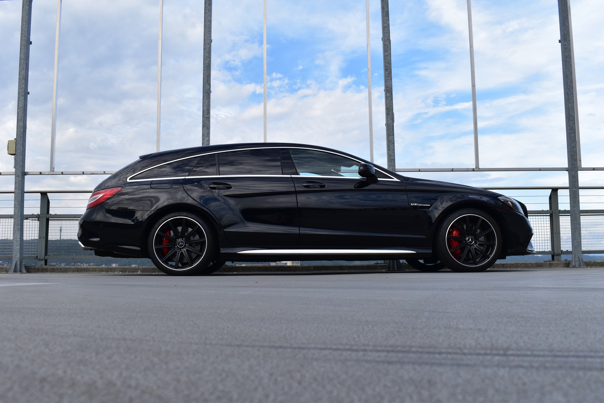 MERCEDES-BENZ CLS SHOOTING BRAKE 63 AMG S 4MATIC SPEEDSHIFT MCT l 585 PS-showroom-element-2