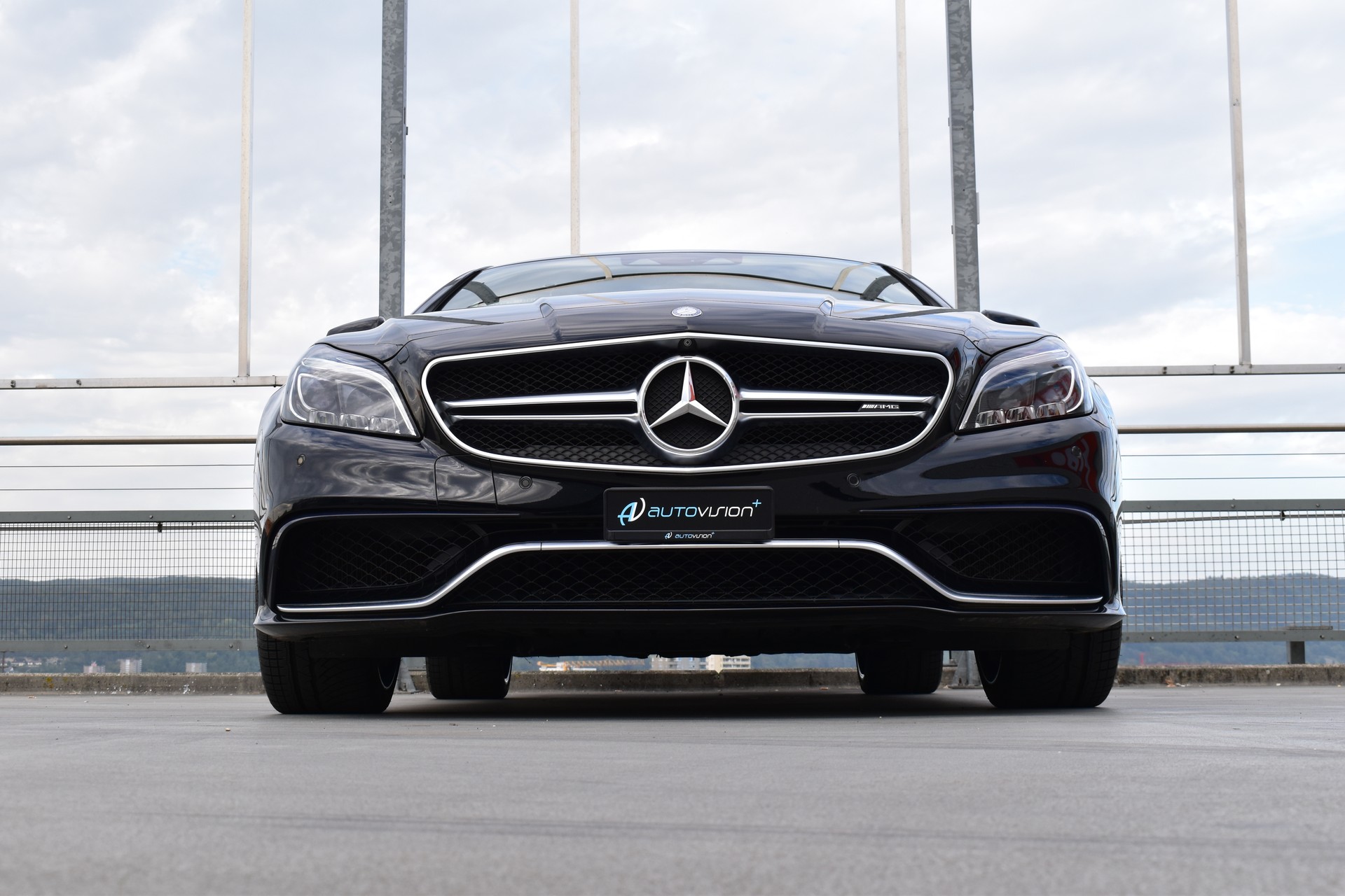 MERCEDES-BENZ CLS SHOOTING BRAKE 63 AMG S 4MATIC SPEEDSHIFT MCT l 585 PS-image-16