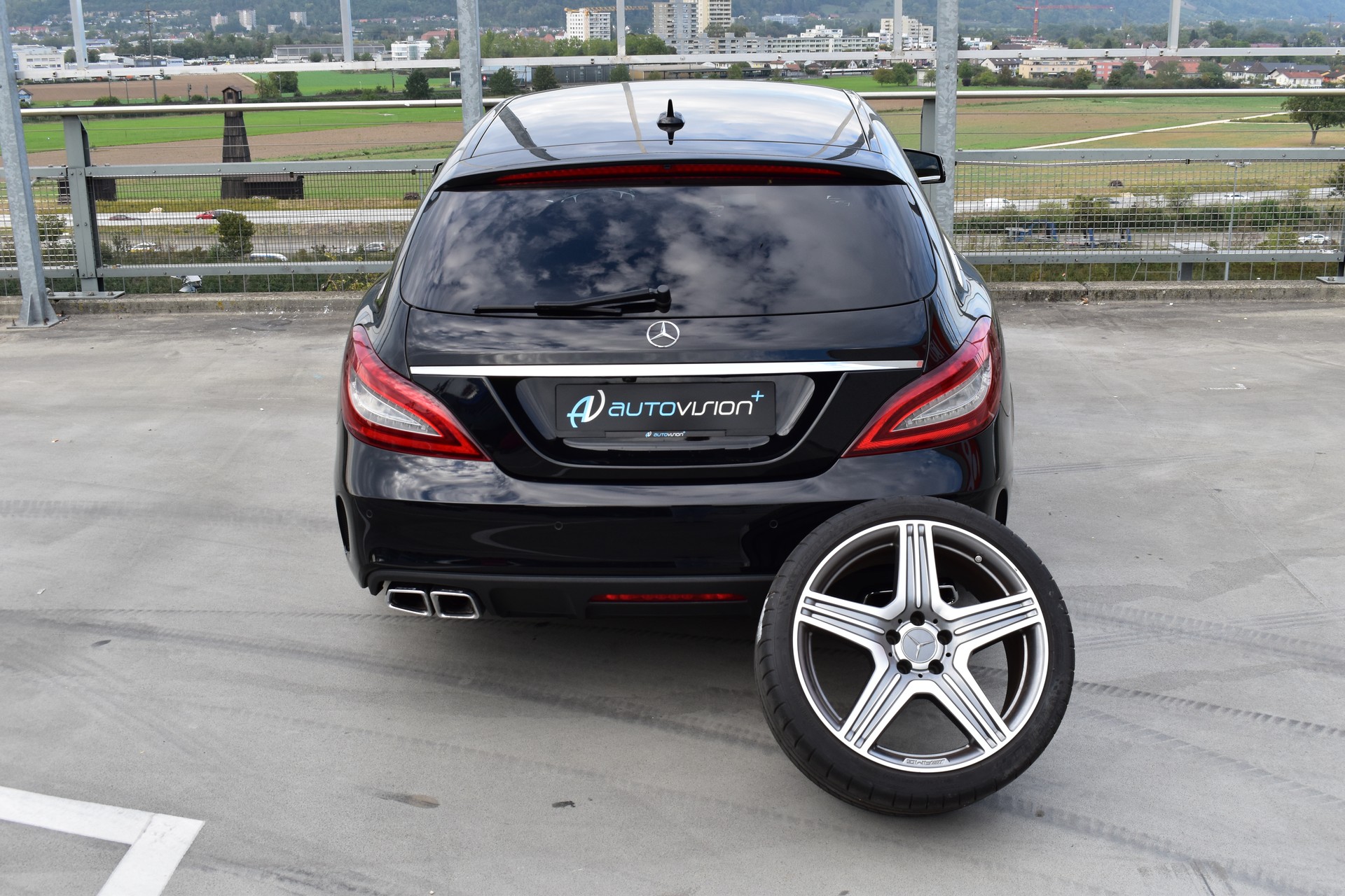 MERCEDES-BENZ CLS SHOOTING BRAKE 63 AMG S 4MATIC SPEEDSHIFT MCT l 585 PS-image-19
