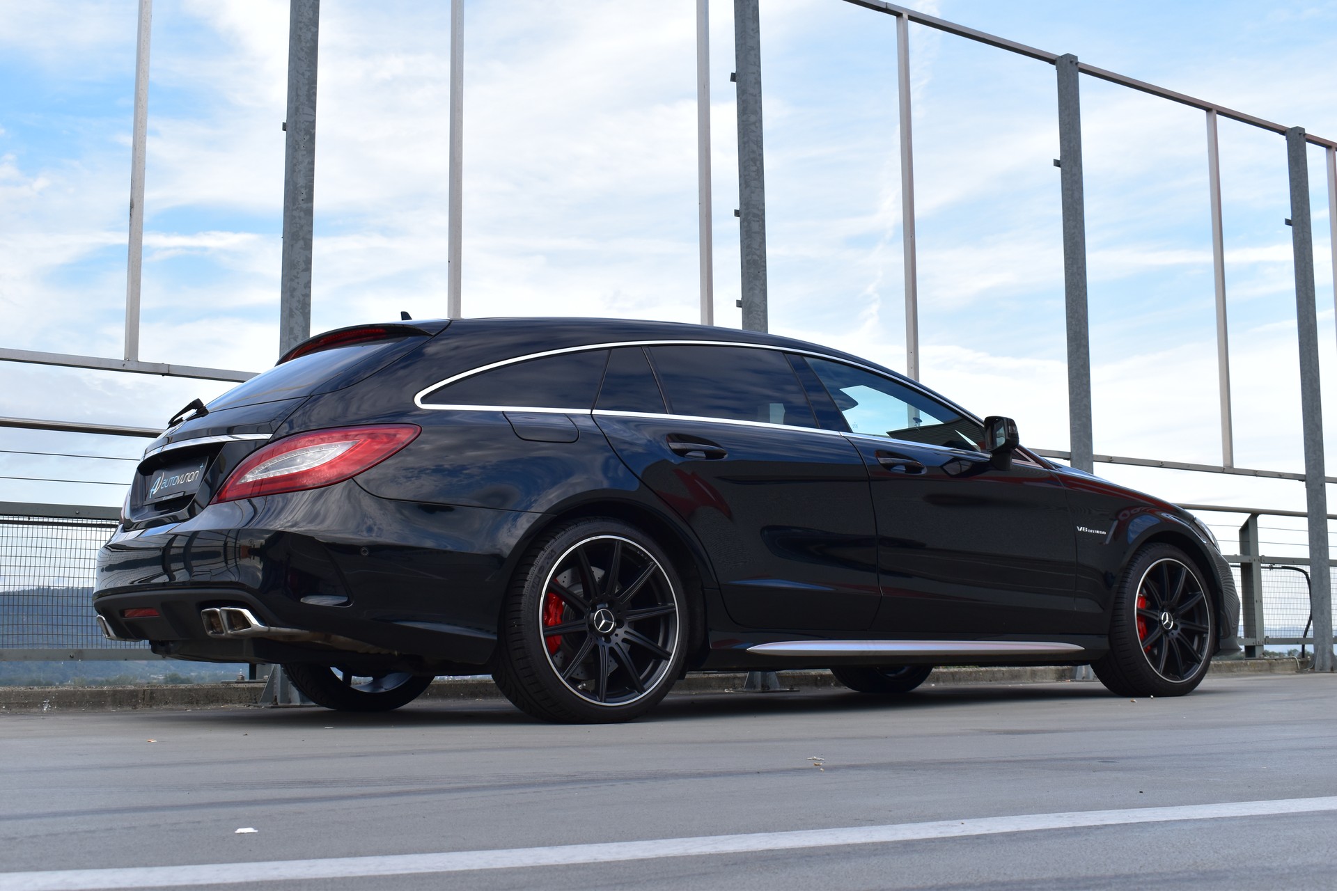 MERCEDES-BENZ CLS SHOOTING BRAKE 63 AMG S 4MATIC SPEEDSHIFT MCT l 585 PS-image-12