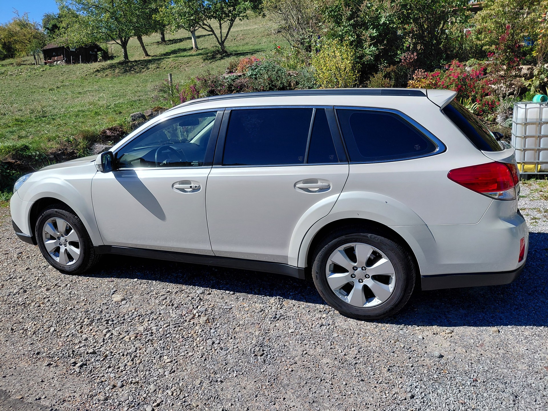 SUBARU 3.6 R Executive-image-2