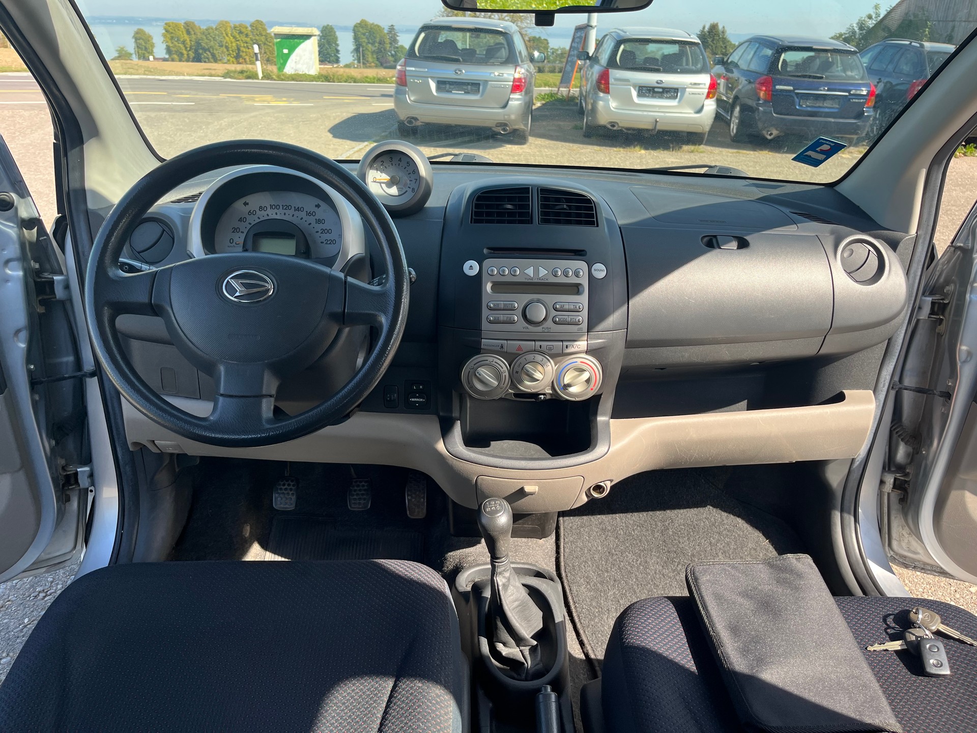DAIHATSU Sirion 1.3 S eco-4WD-image-8