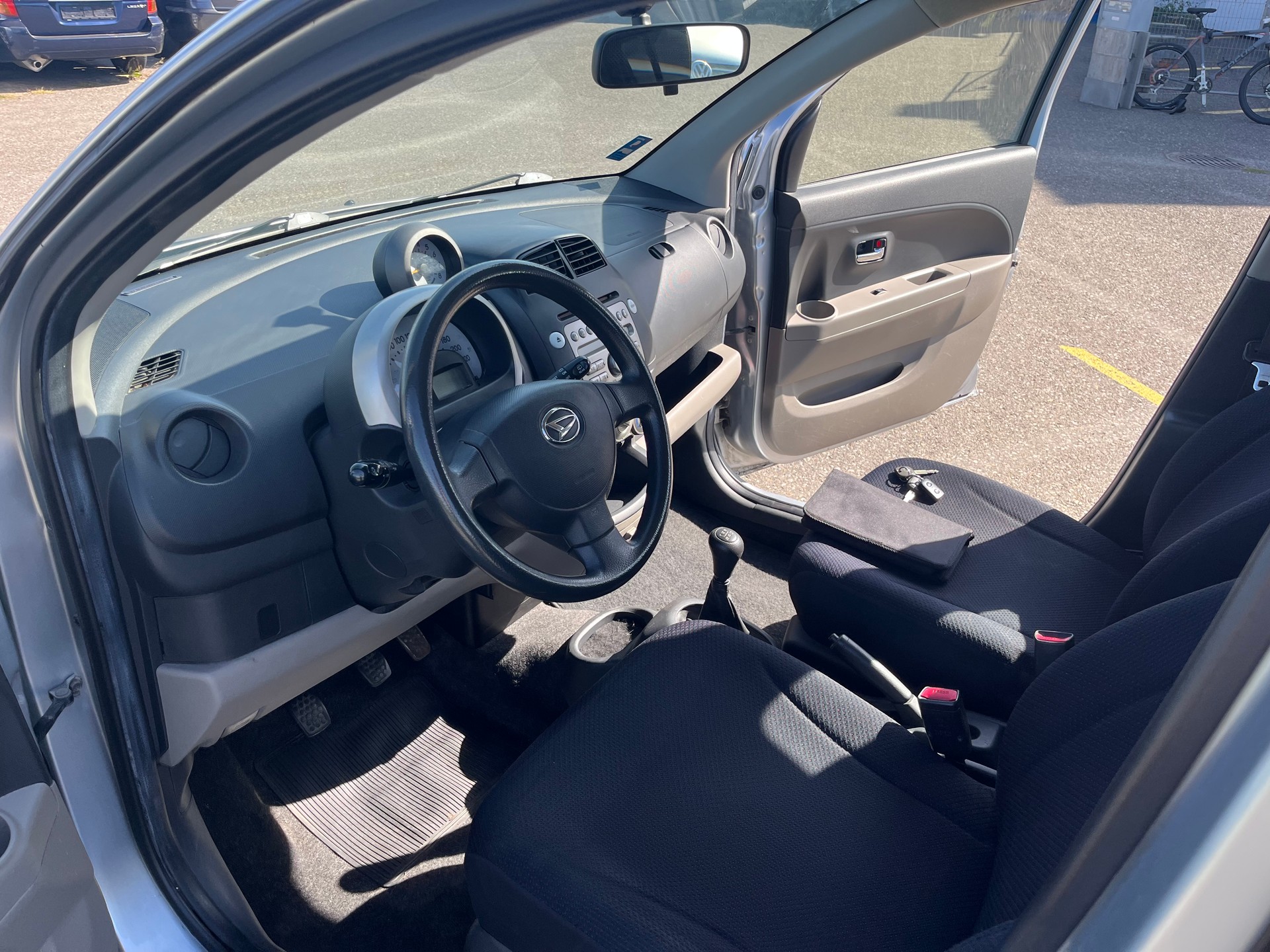 DAIHATSU Sirion 1.3 S eco-4WD-image-6