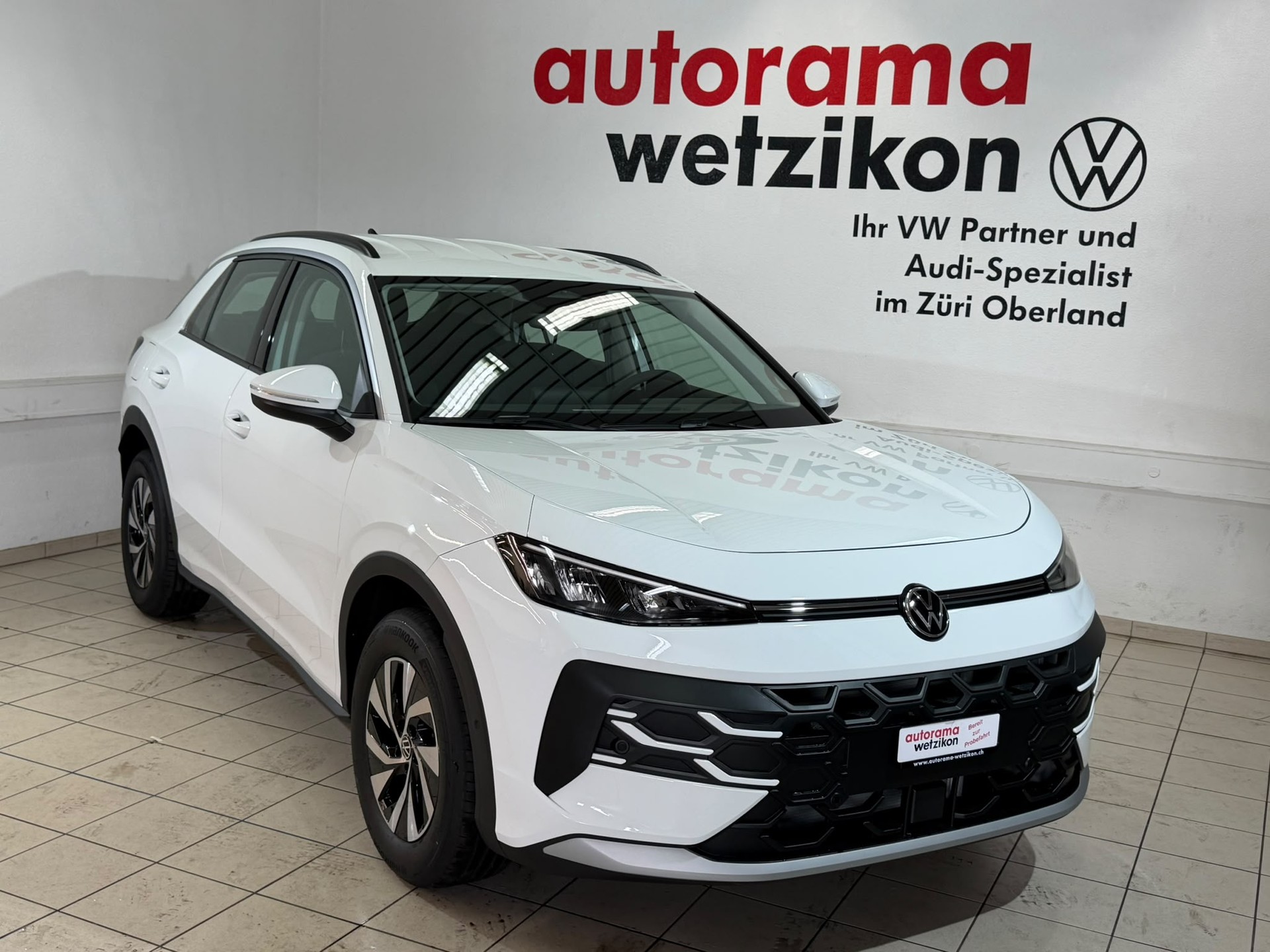 VW T-Roc 1.5 eTSI mHEV Trend DSG-showroom-element-1