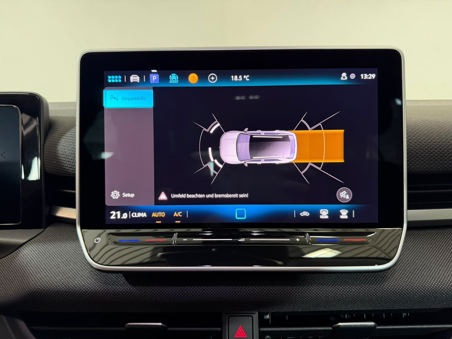 VW T-Roc 1.5 eTSI mHEV Trend DSG-image-12