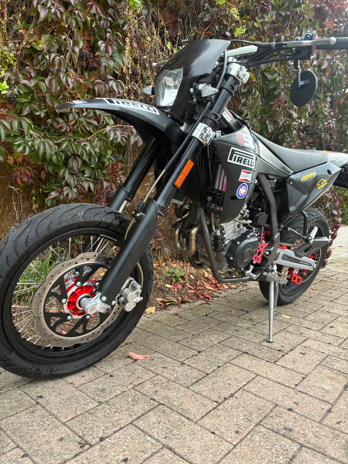 FANTIC XMF 125-image-7