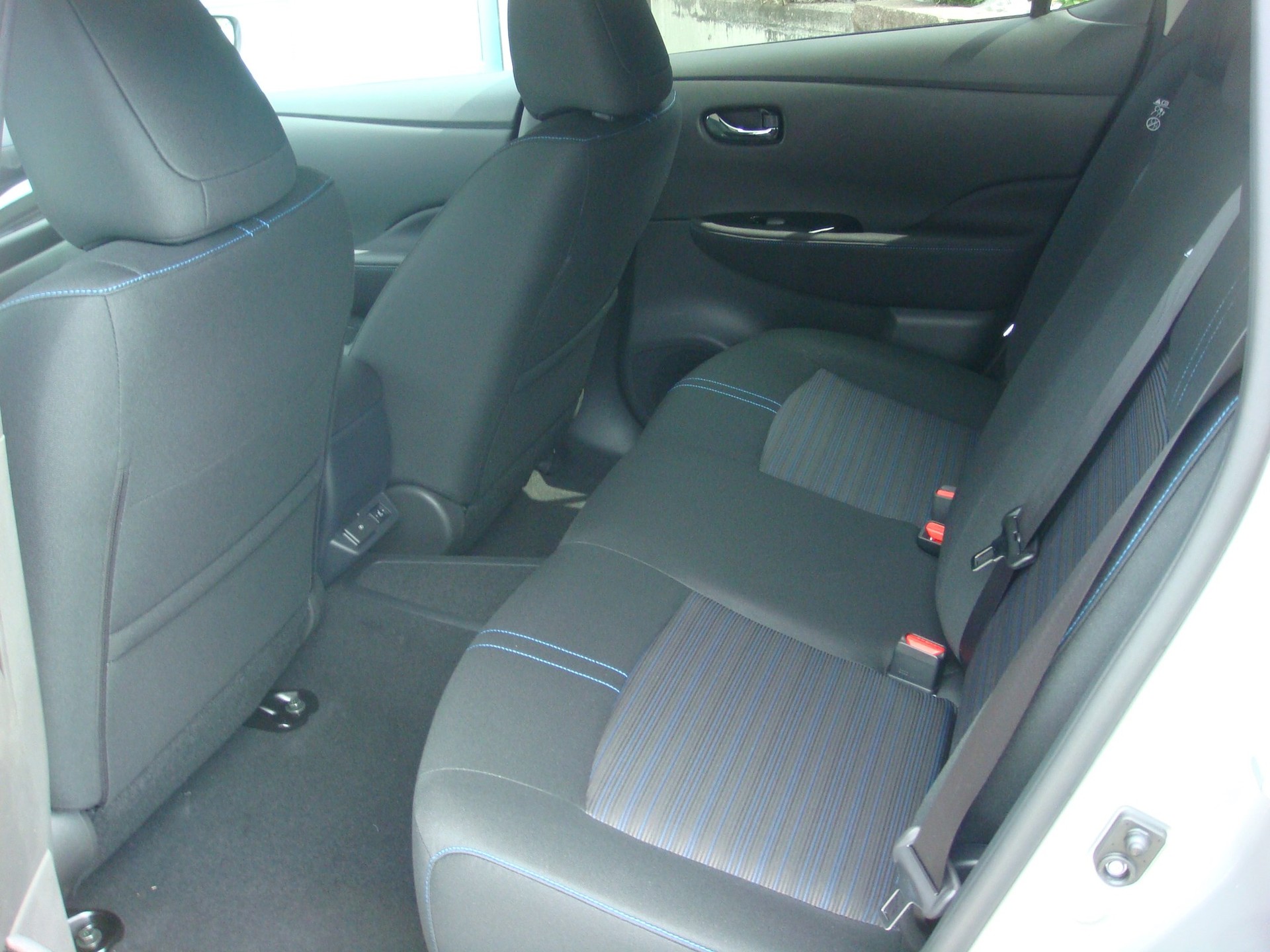 NISSAN Leaf N-Connecta (incl. battery)-image-15
