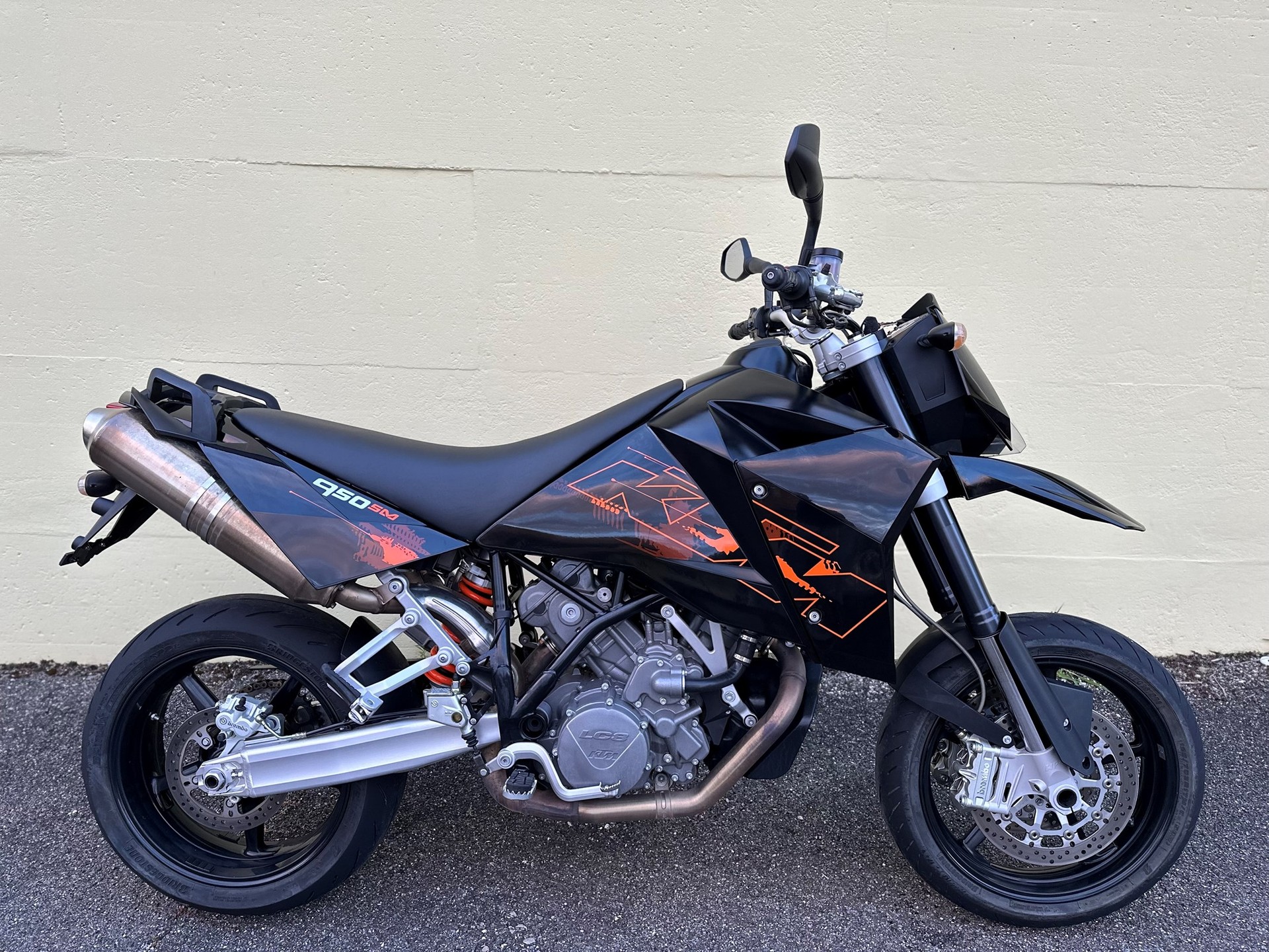 KTM 950 Supermoto