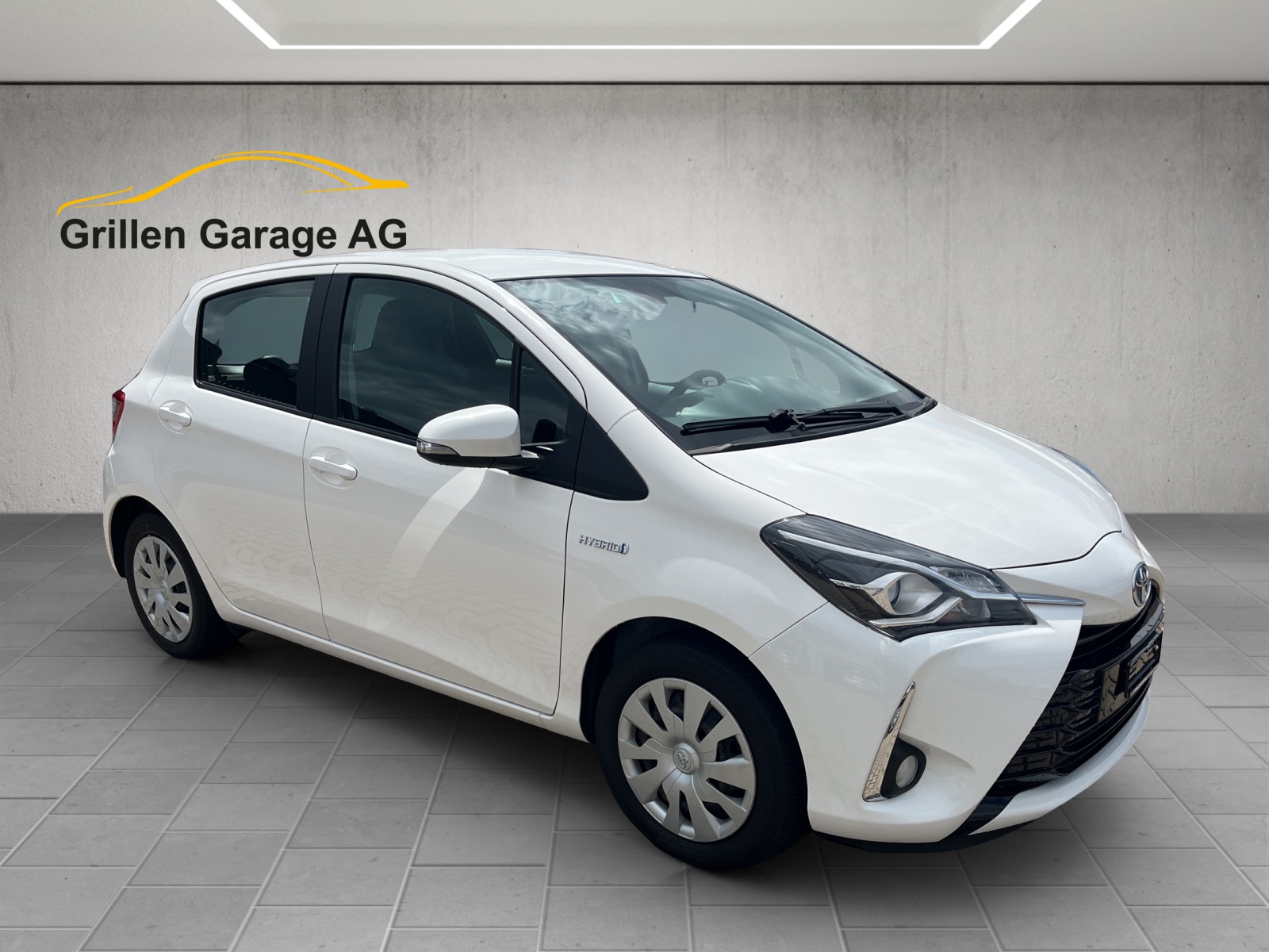 TOYOTA Yaris 1.5 VVT-i HSD Comfort-image-6