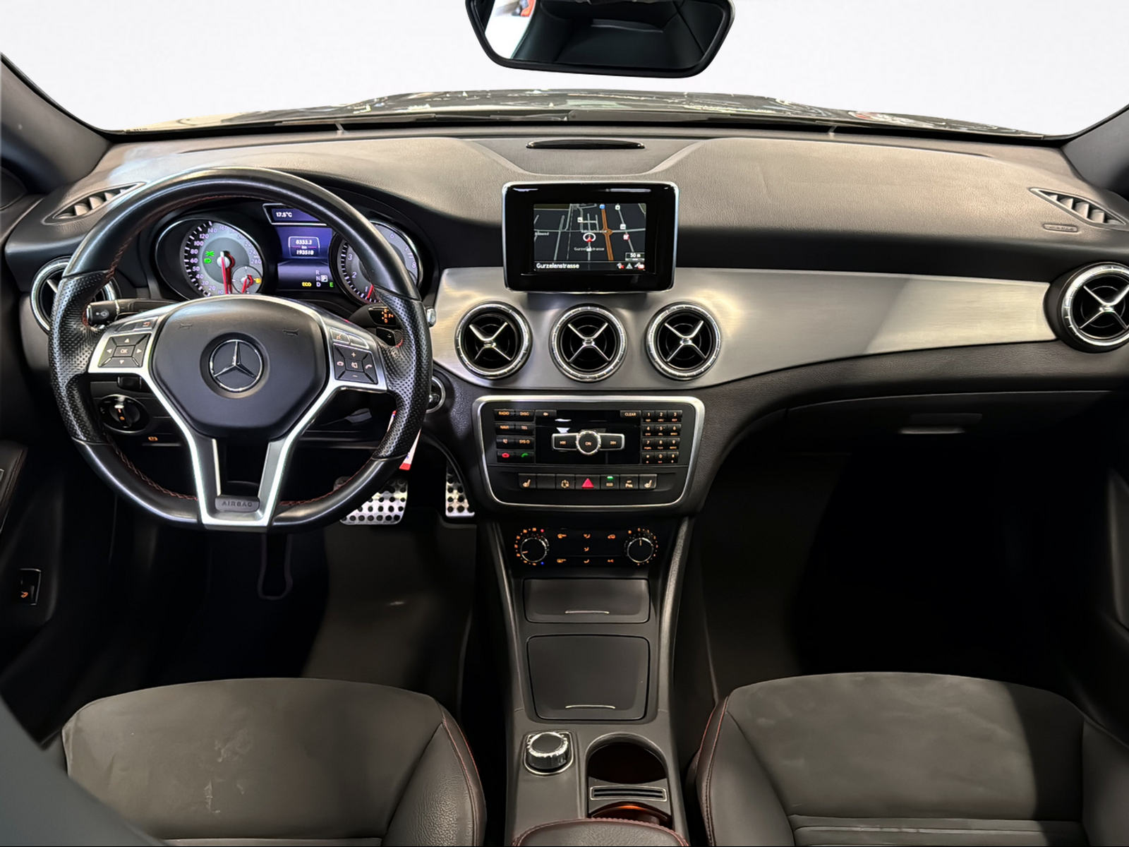 MERCEDES-BENZ CLA 250 AMG Line 7G-DCT-image-8
