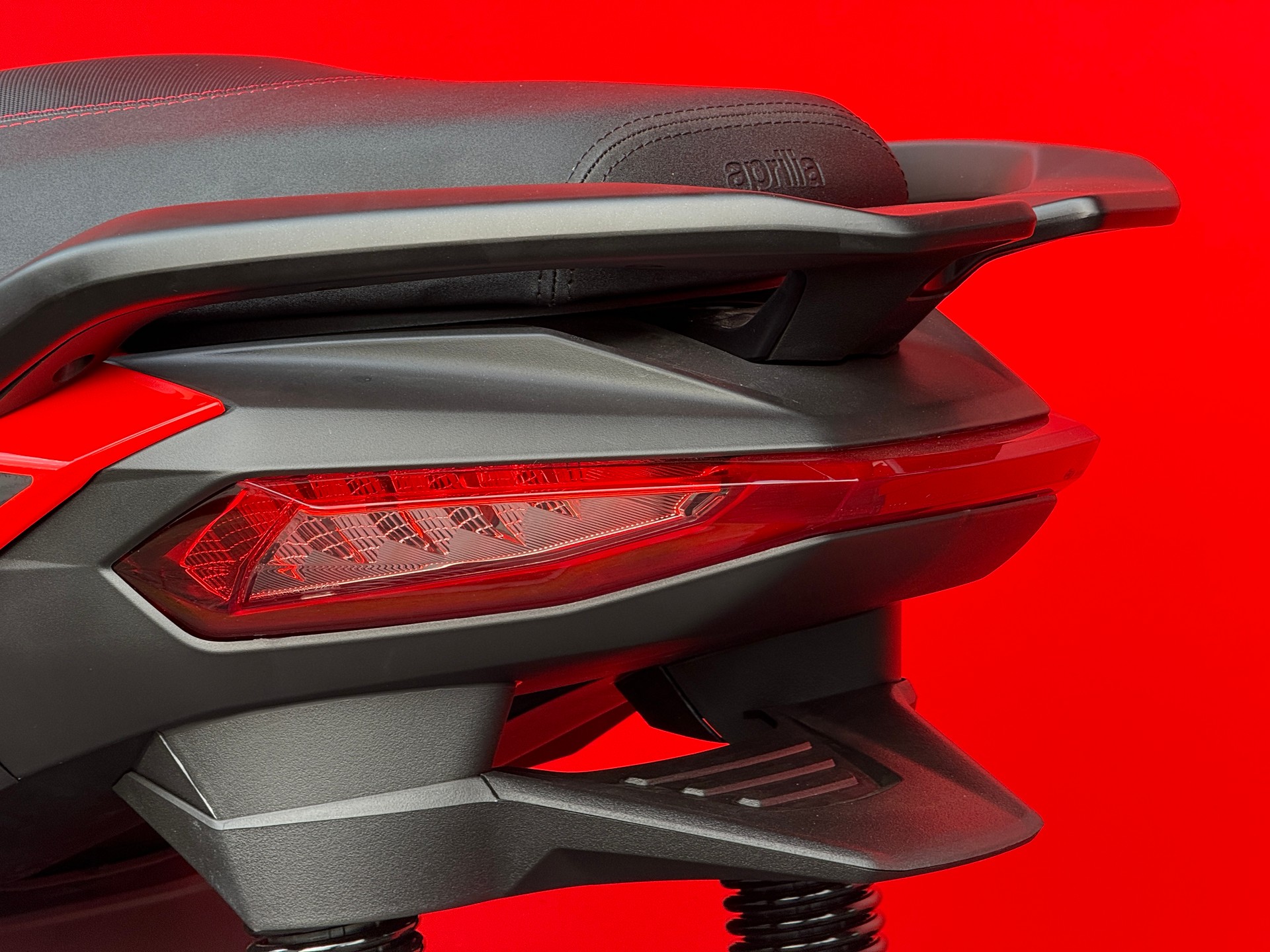APRILIA SR 125 GT Sport ABS E5+-image-8