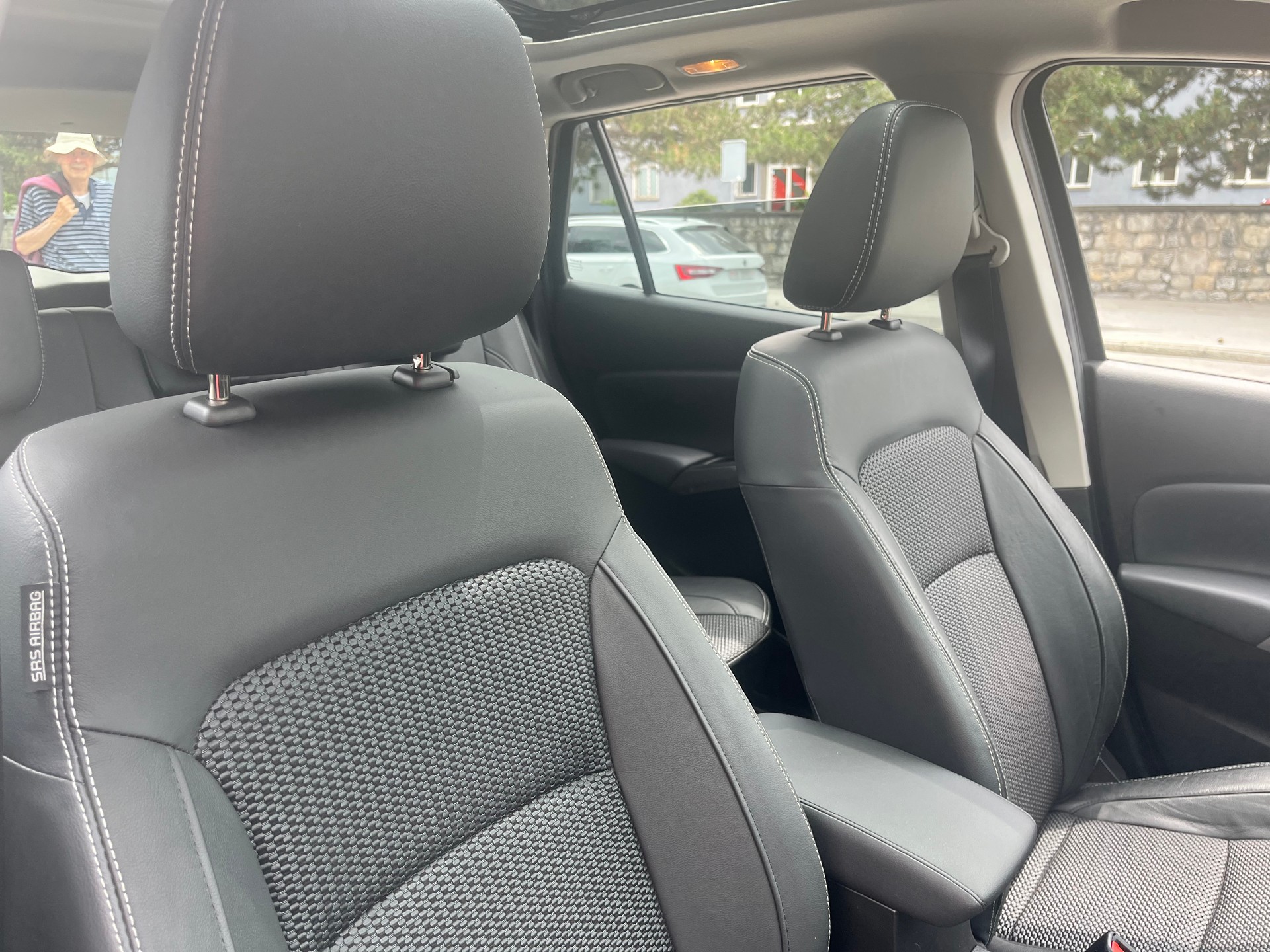 SUZUKI SX4 S-Cross 1.4 16V Compact Top Hybrid 4WD Automatic-image-13