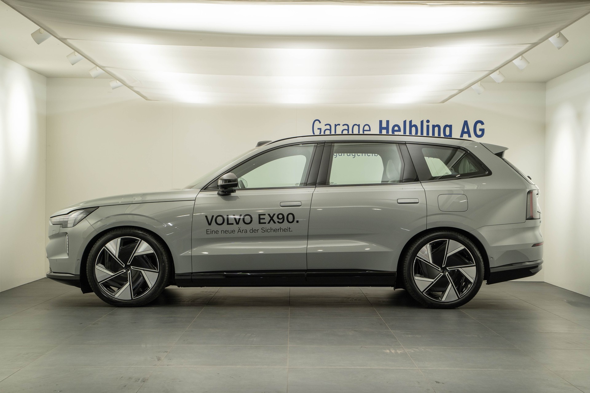 VOLVO EX90 Twin Performance Ultra AWD-showroom-element-2