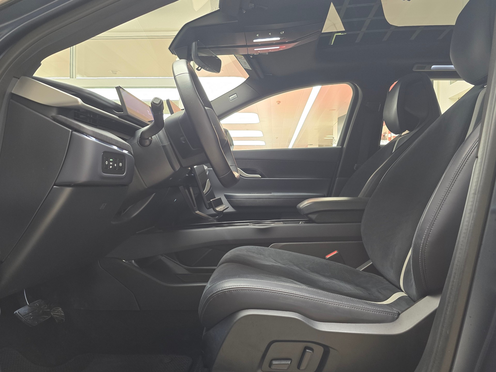 FISKER Ocean 73kWh Sport / Autonomie +500 km-image-8