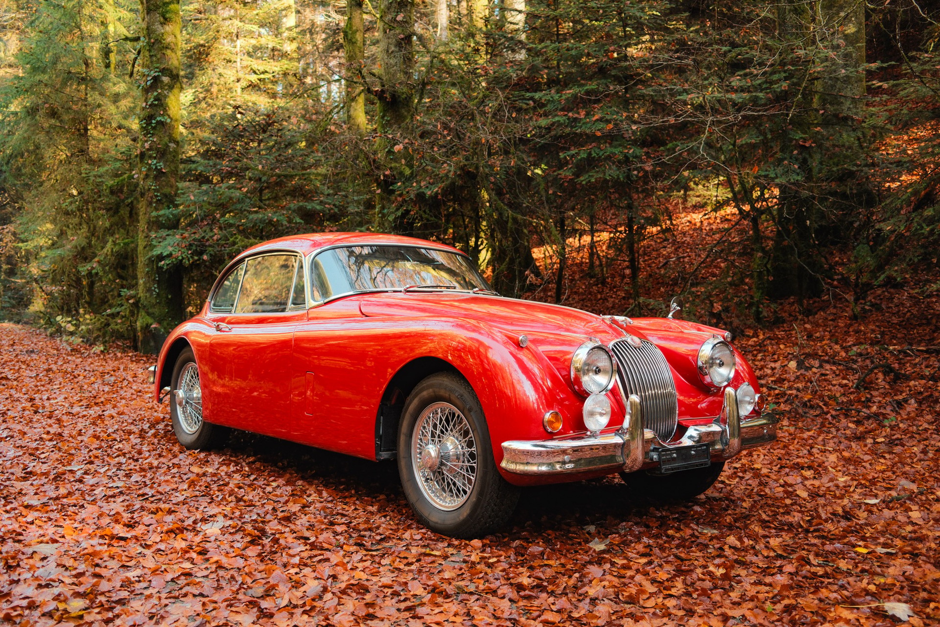 JAGUAR XK 150 3.4-Litre FHC-image-2