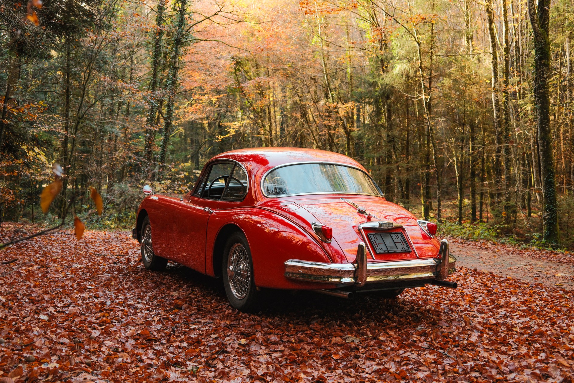 JAGUAR XK 150 3.4-Litre FHC-image-11