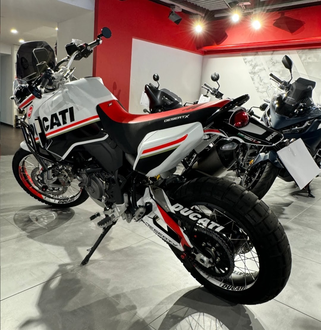 DUCATI Desert X