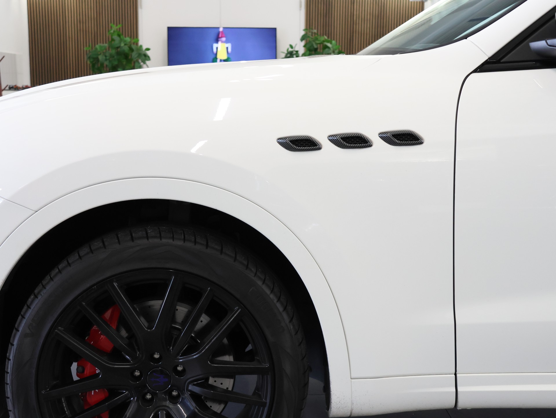 MASERATI Levante S 3.0 V6 Automatica * Facelift *Harman/Kardon Soundsystem* *Panoramadach* *Surround View Camera* *Softclose*-image-12