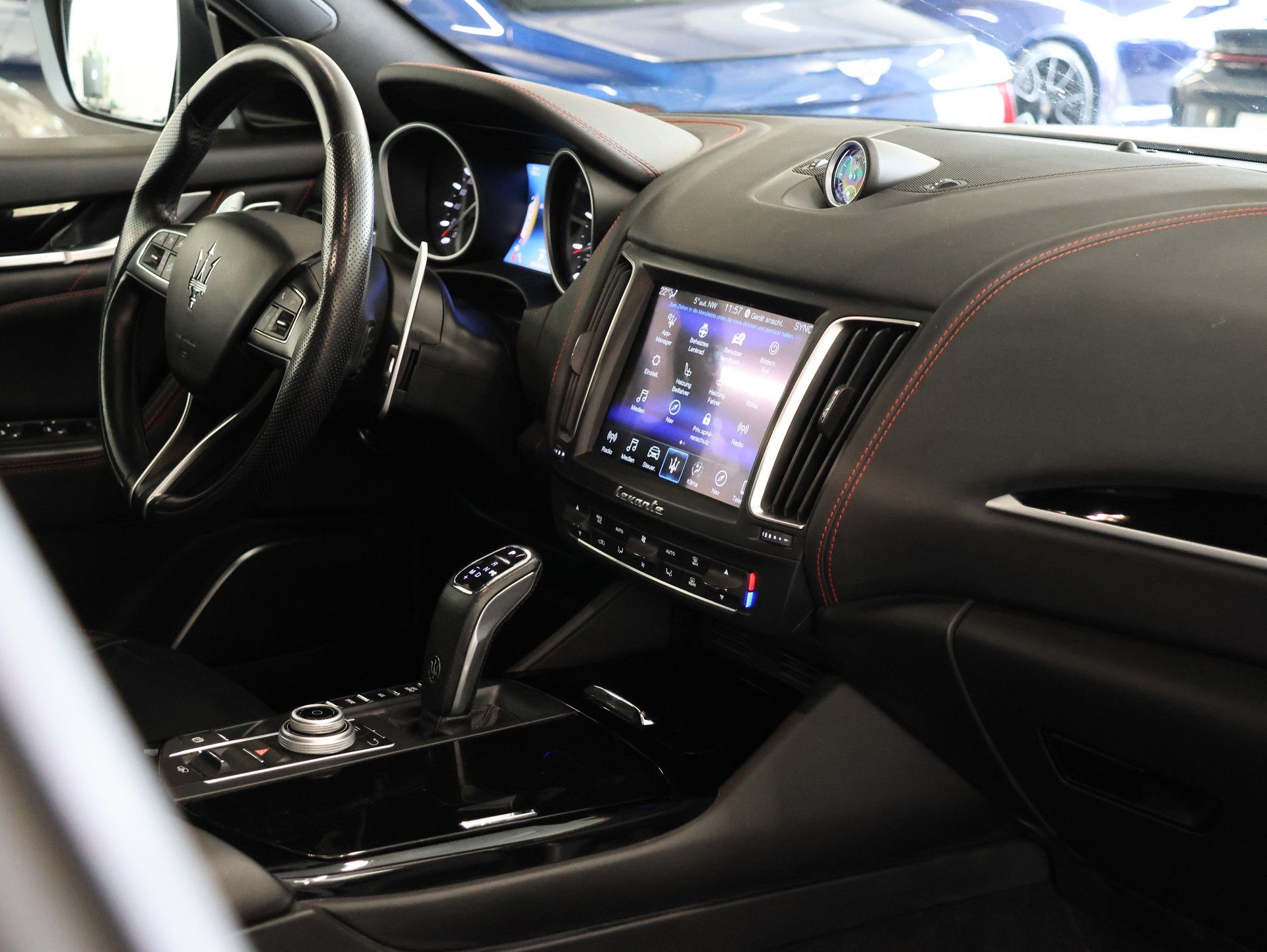 MASERATI Levante S 3.0 V6 Automatica * Facelift *Harman/Kardon Soundsystem* *Panoramadach* *Surround View Camera* *Softclose*-image-18