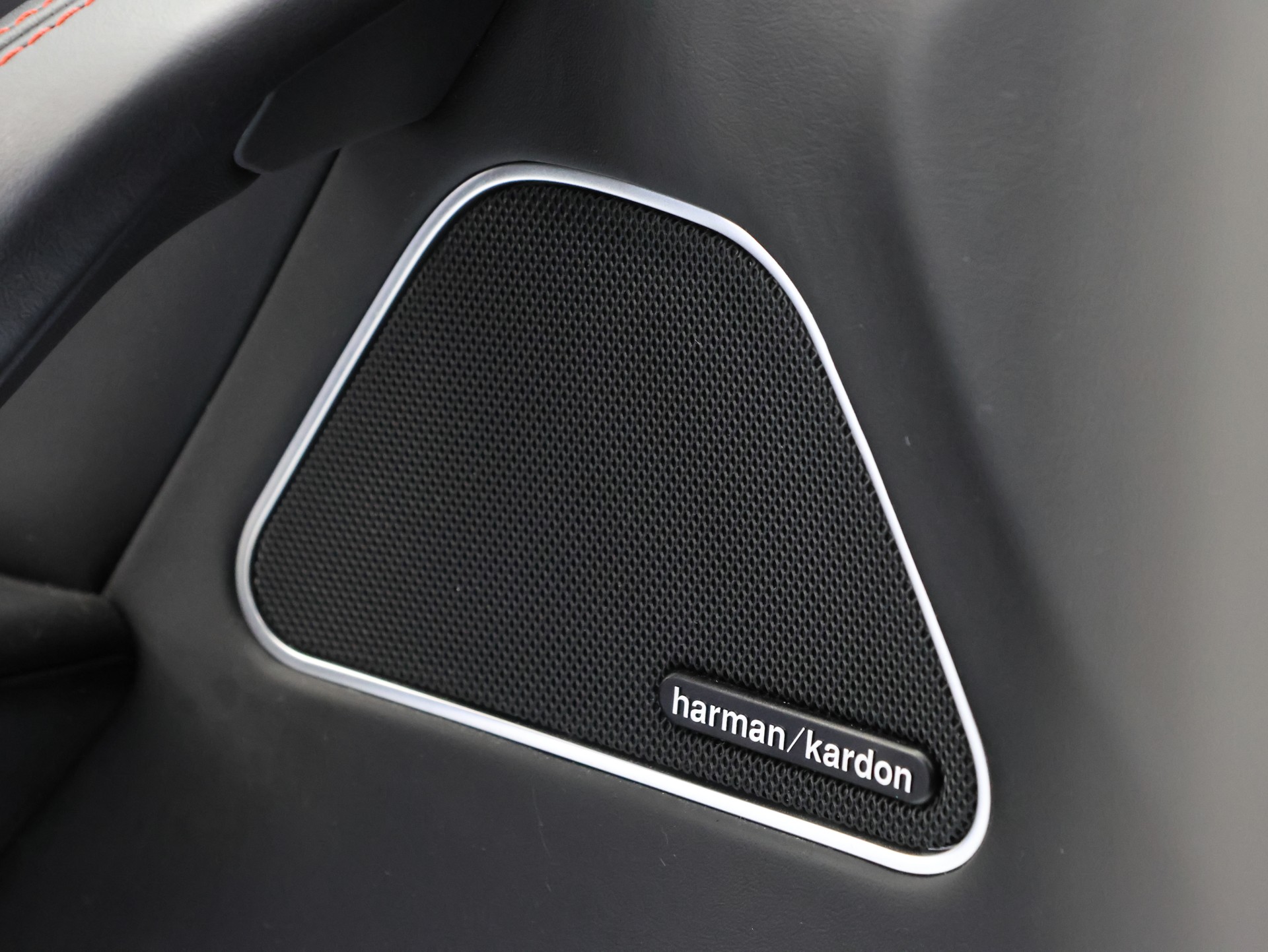 MASERATI Levante S 3.0 V6 Automatica * Facelift *Harman/Kardon Soundsystem* *Panoramadach* *Surround View Camera* *Softclose*-image-33