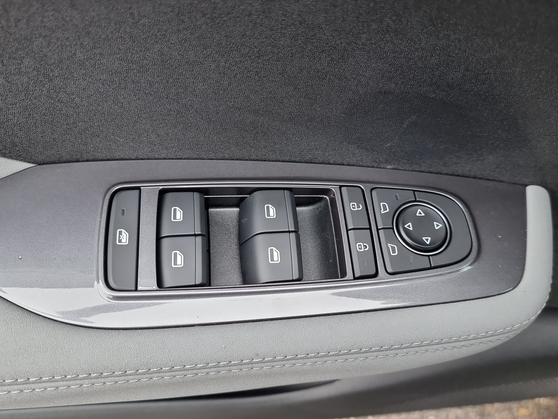 BYD Dolphin Surf Active-image-11
