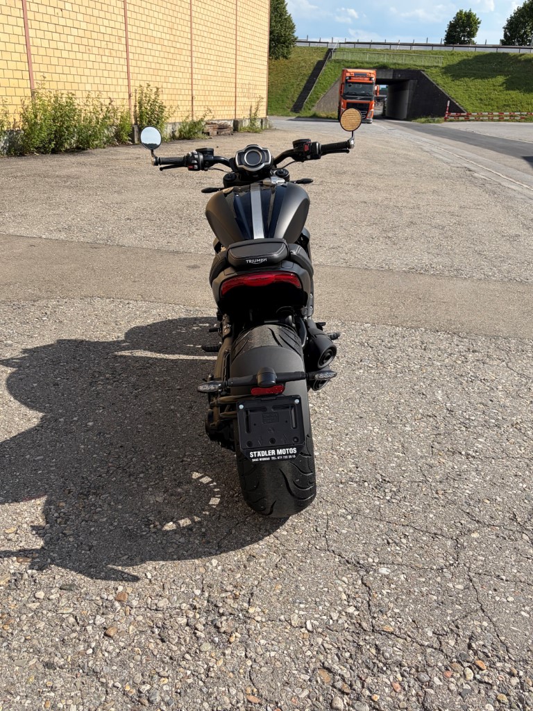 TRIUMPH Rocket III-image-4