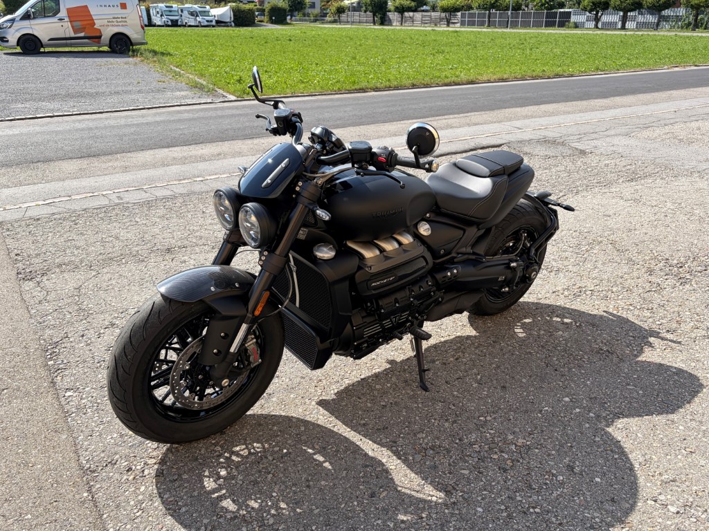 TRIUMPH Rocket III-image-1
