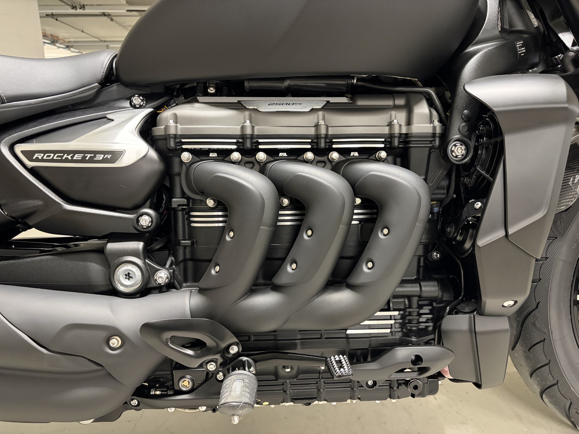 TRIUMPH Rocket III-image-6