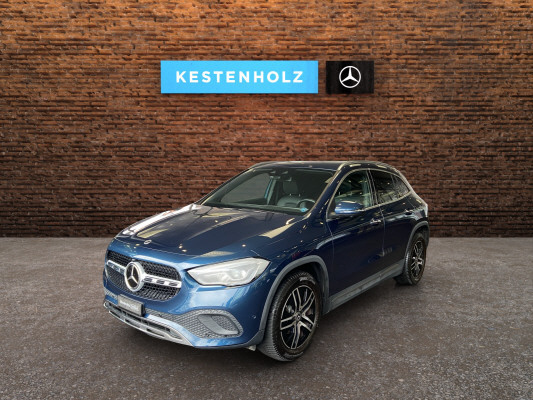 MERCEDES-BENZ GLA 180 Progressive 7G-D-image-0