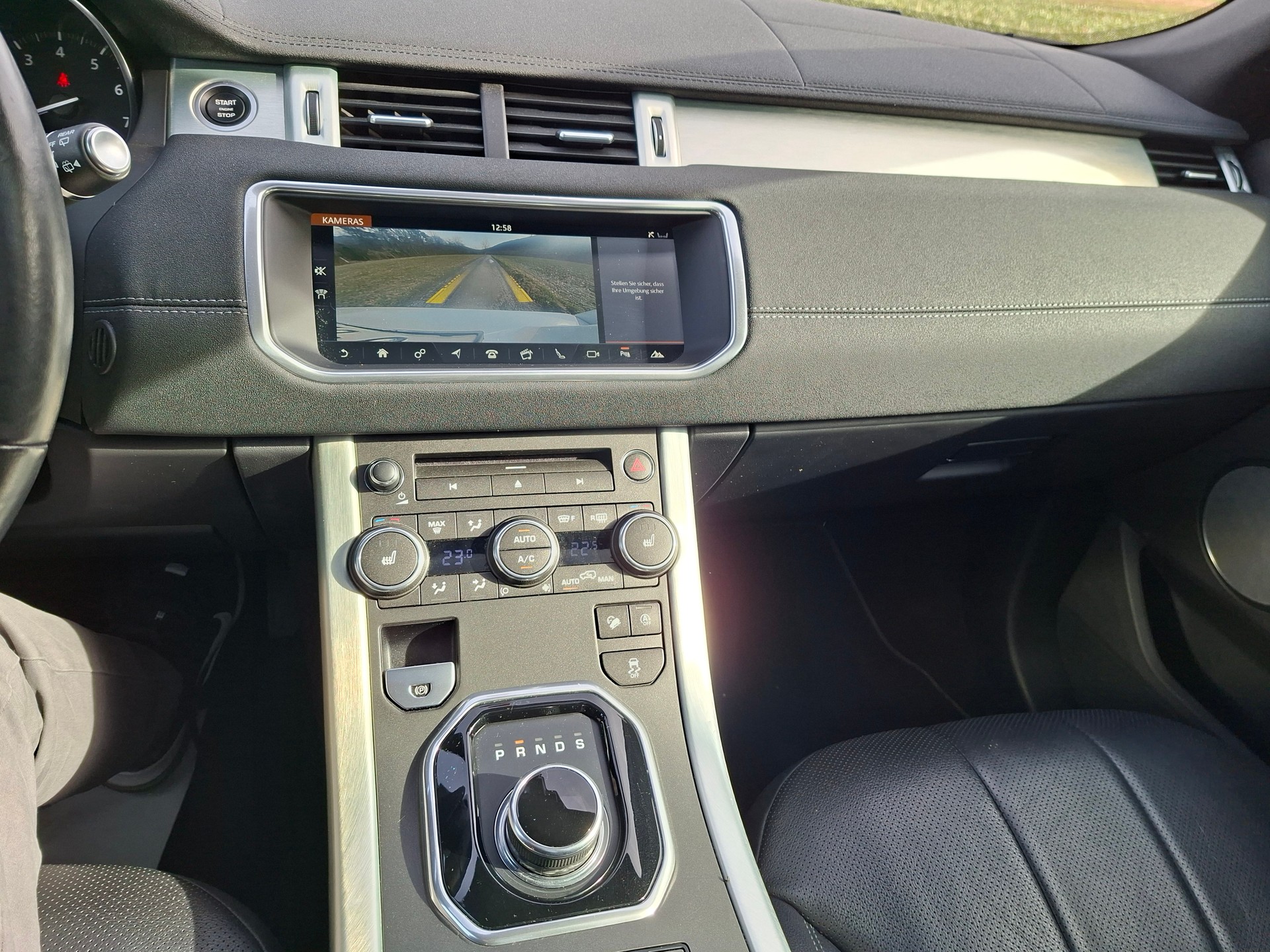 LAND ROVER Range Rover Evoque 2.0 Si4 SE AT9*10.2 Tochscreen*-image-10