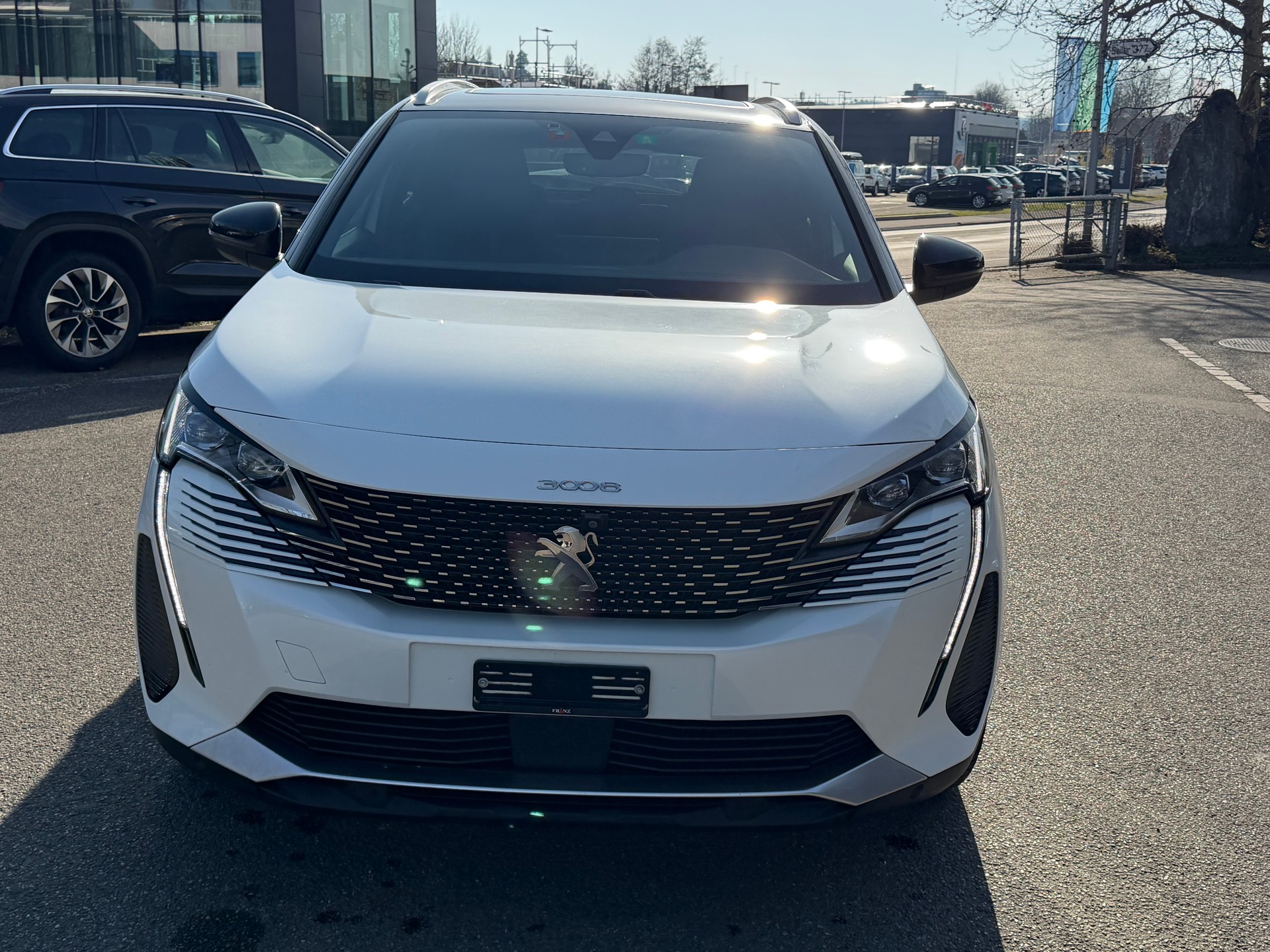 PEUGEOT 3008 1.5 BlueHDi GT Pack EAT8-image-1