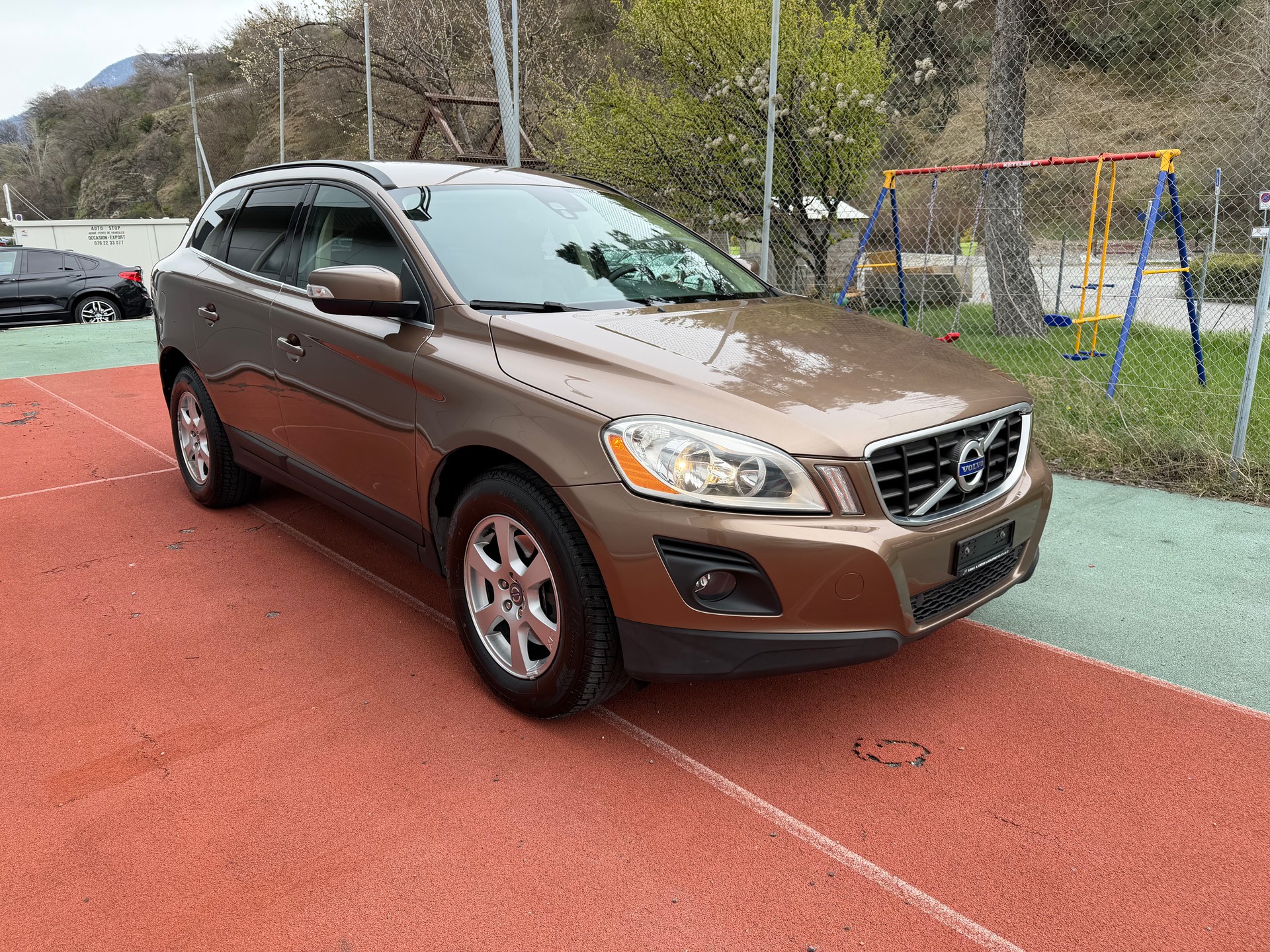 VOLVO XC60 2.4D AWD Geartronic-image-1
