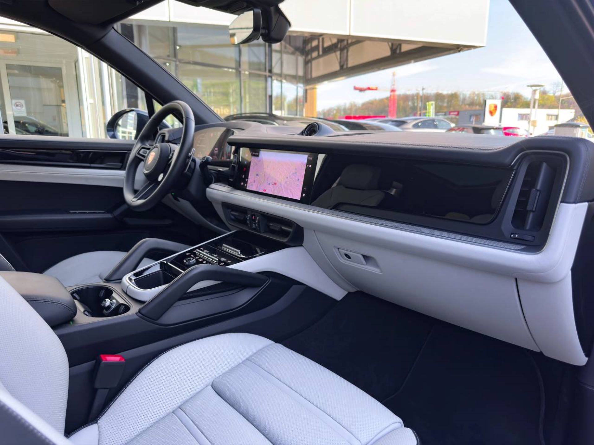 PORSCHE Cayenne S-image-15