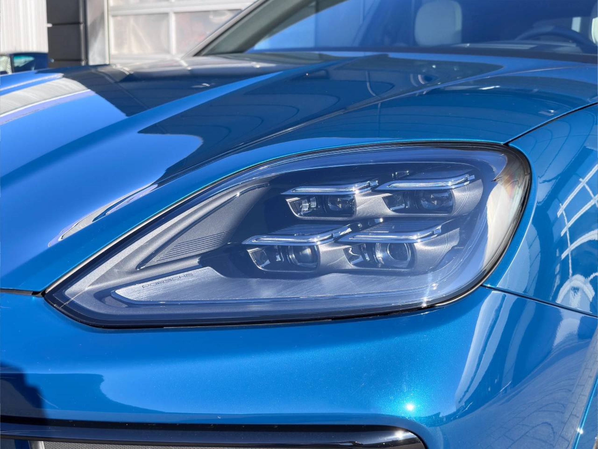 PORSCHE Cayenne S-image-26